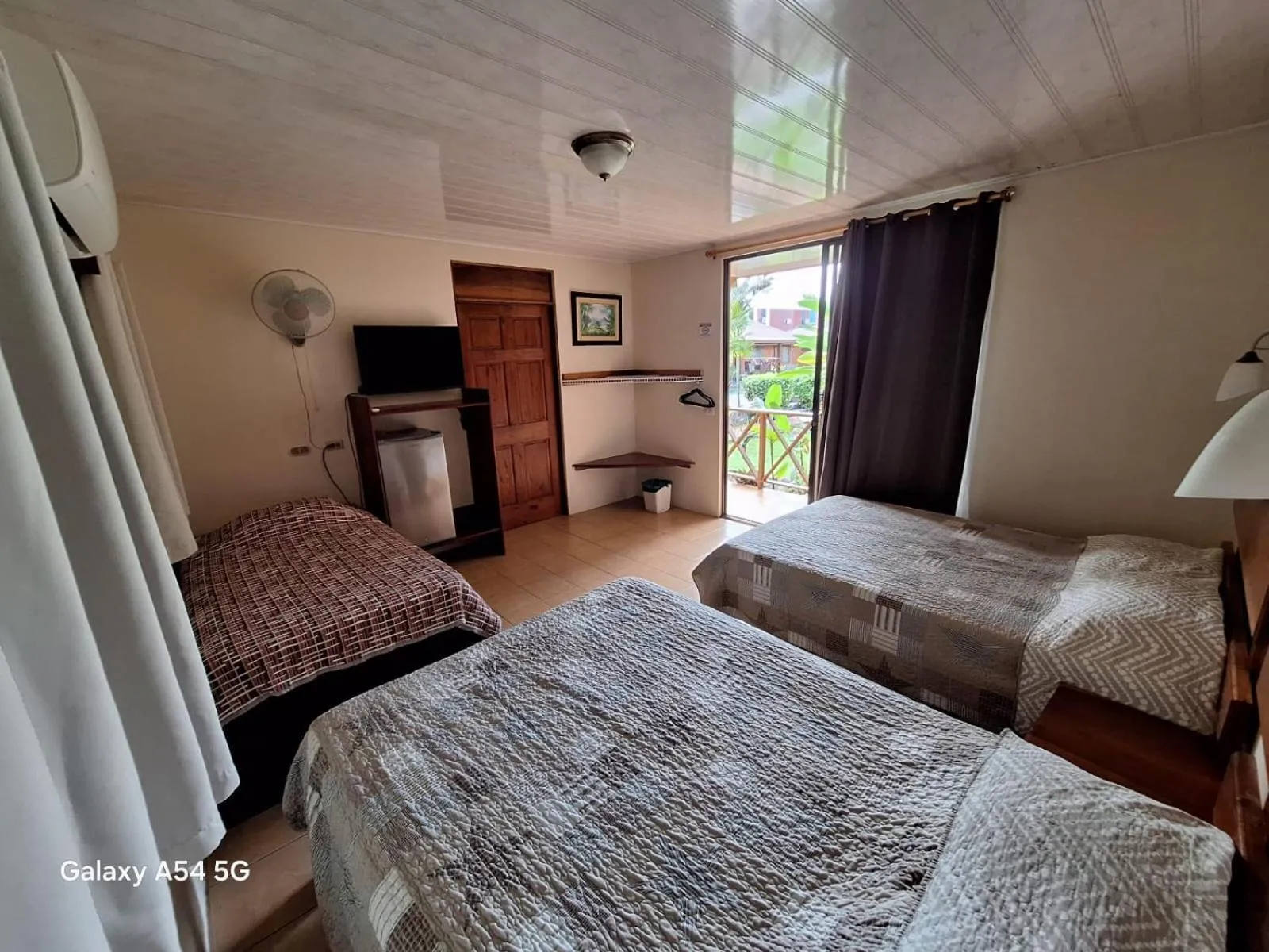 Triple Room in Hotel Iris Arenal