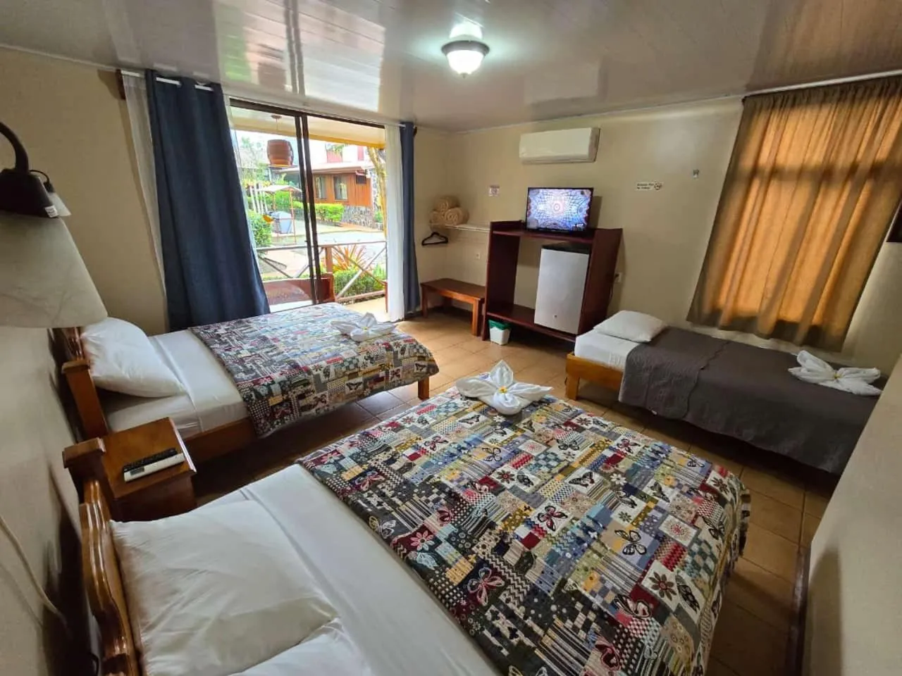 Triple Room in Hotel Iris Arenal