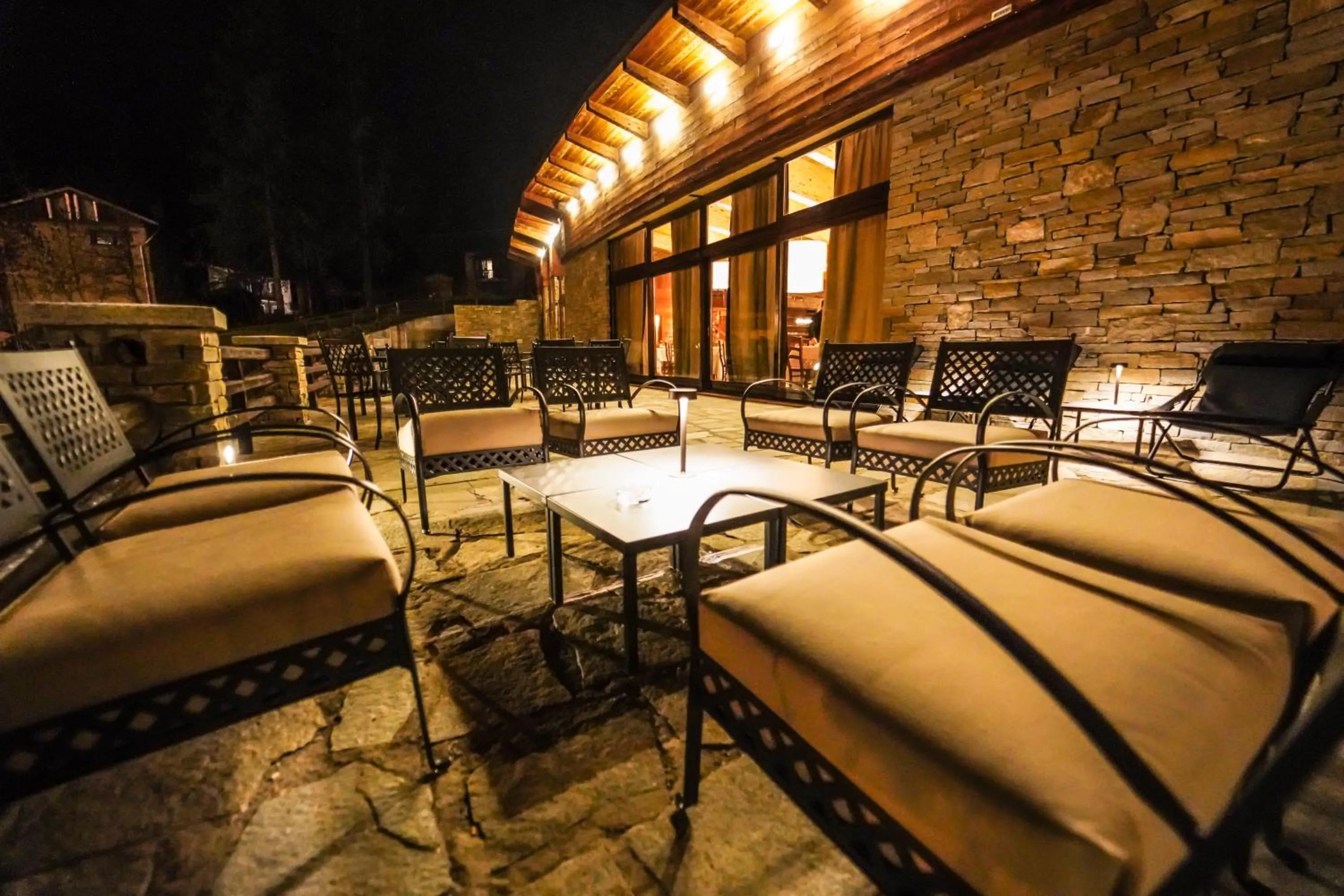 Facade/entrance in Chaberton Lodge & Spa