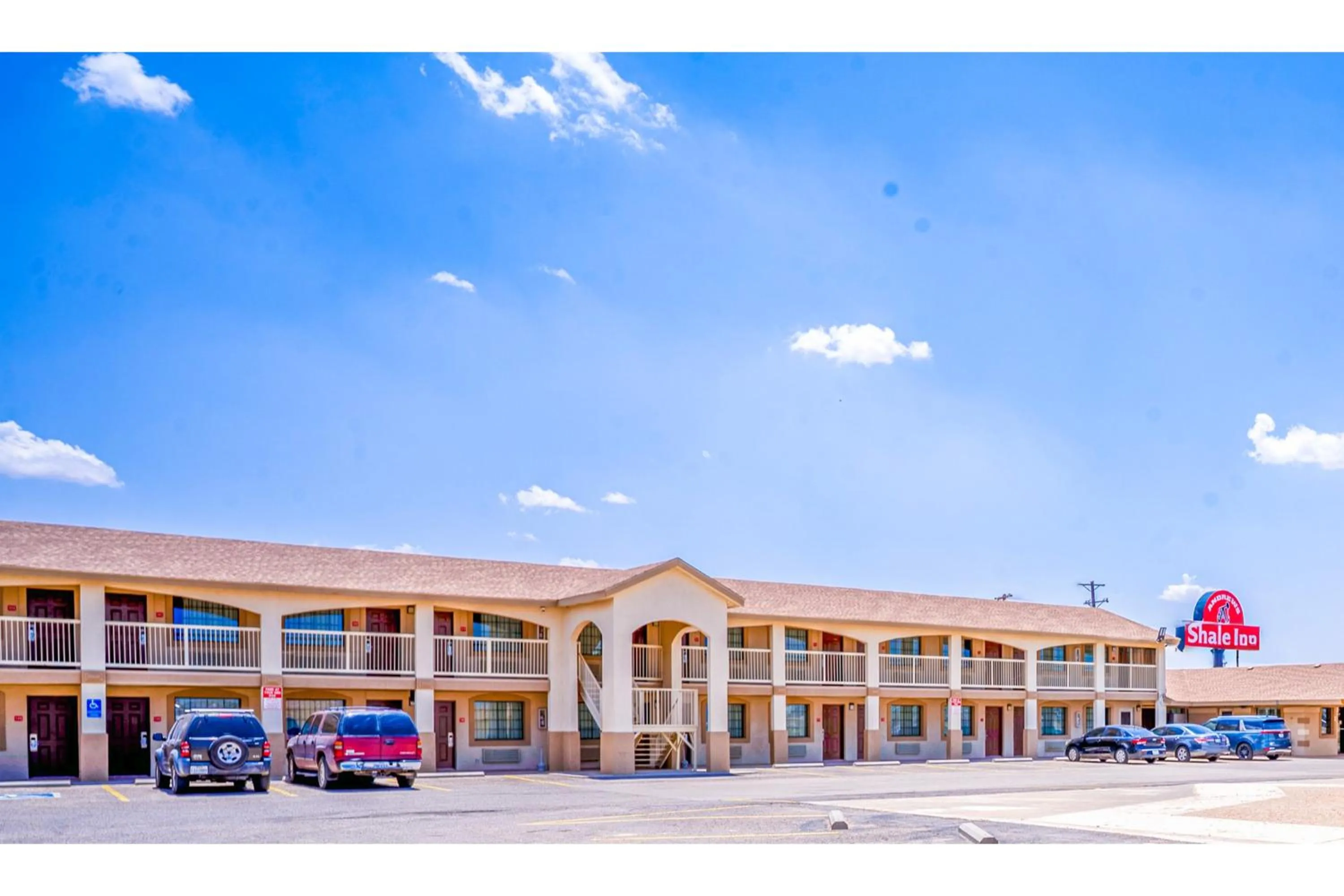 Parking in Shale Inn Andrews by OYO