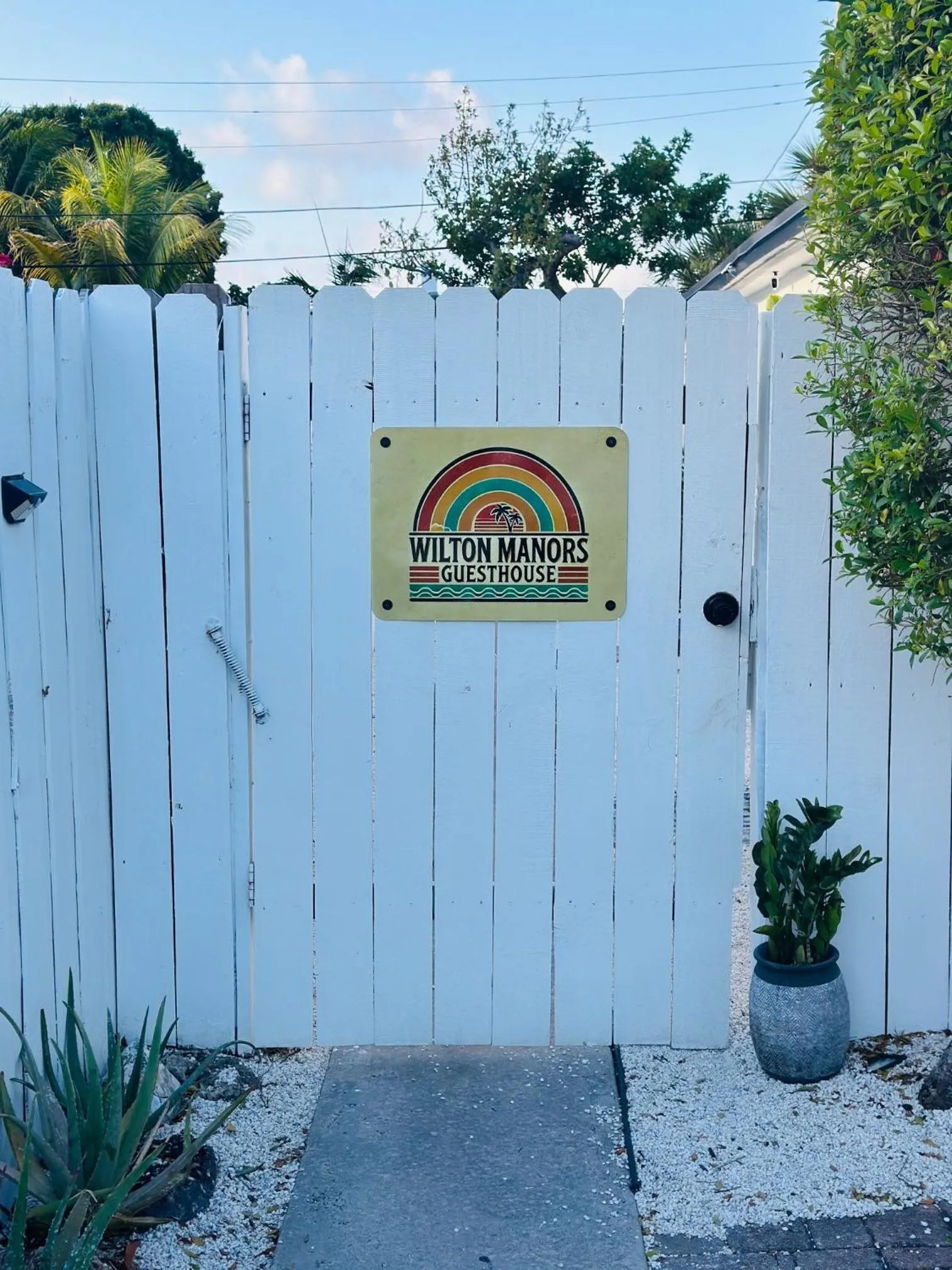 Property building in Wilton Manors Guesthouse