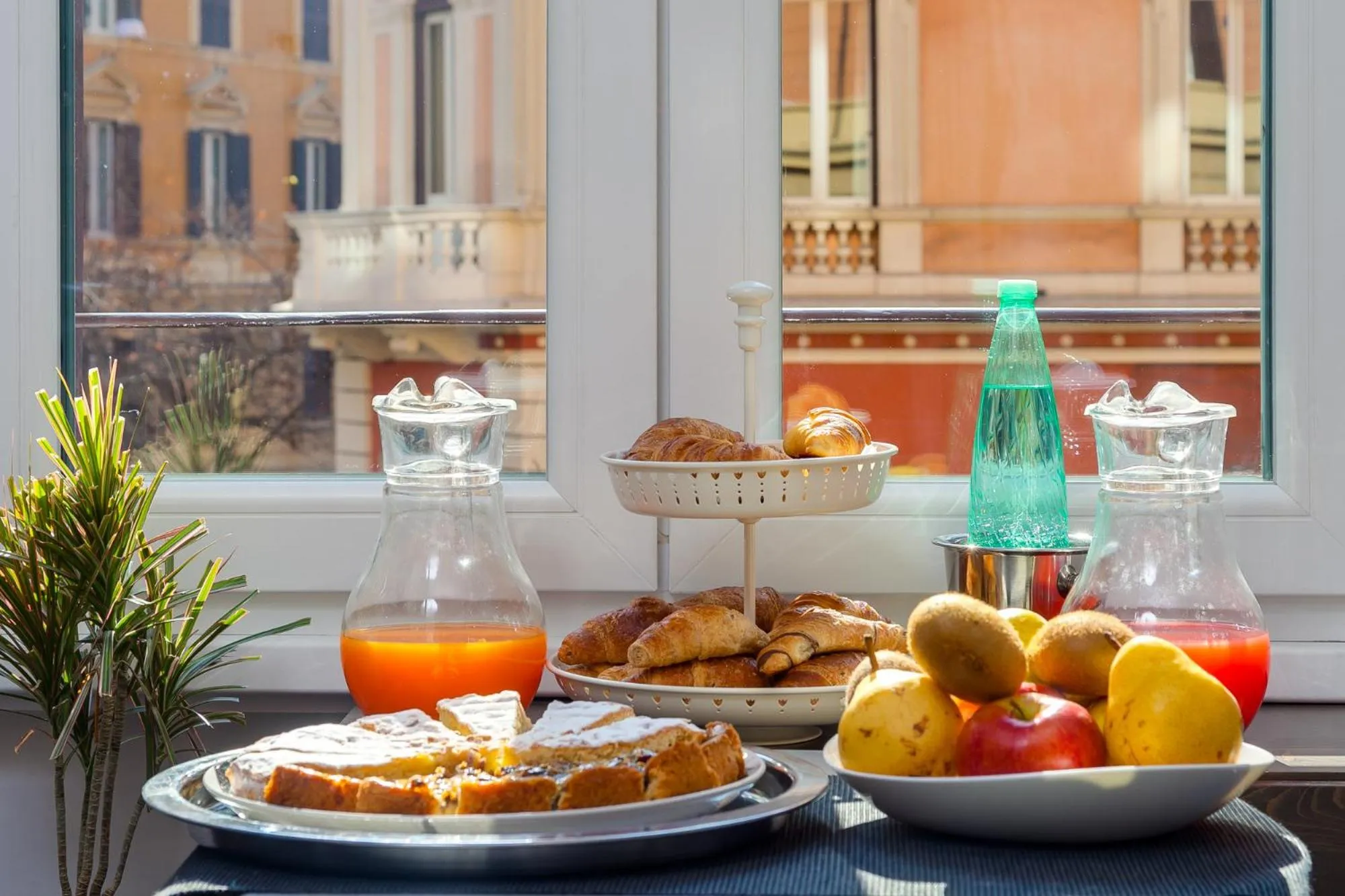 Breakfast in Flat 285 La Suite