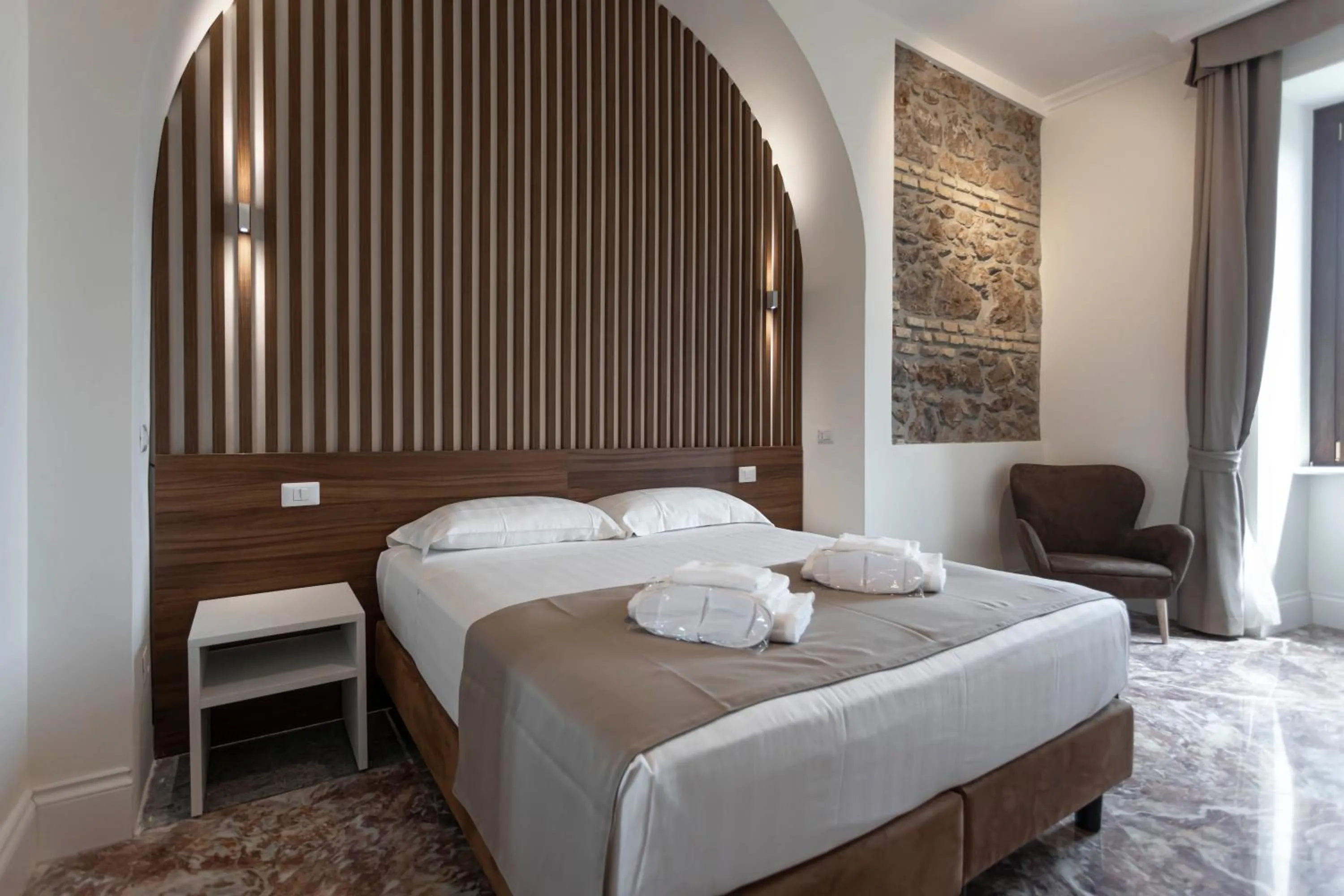 Bed in Flat 285 La Suite