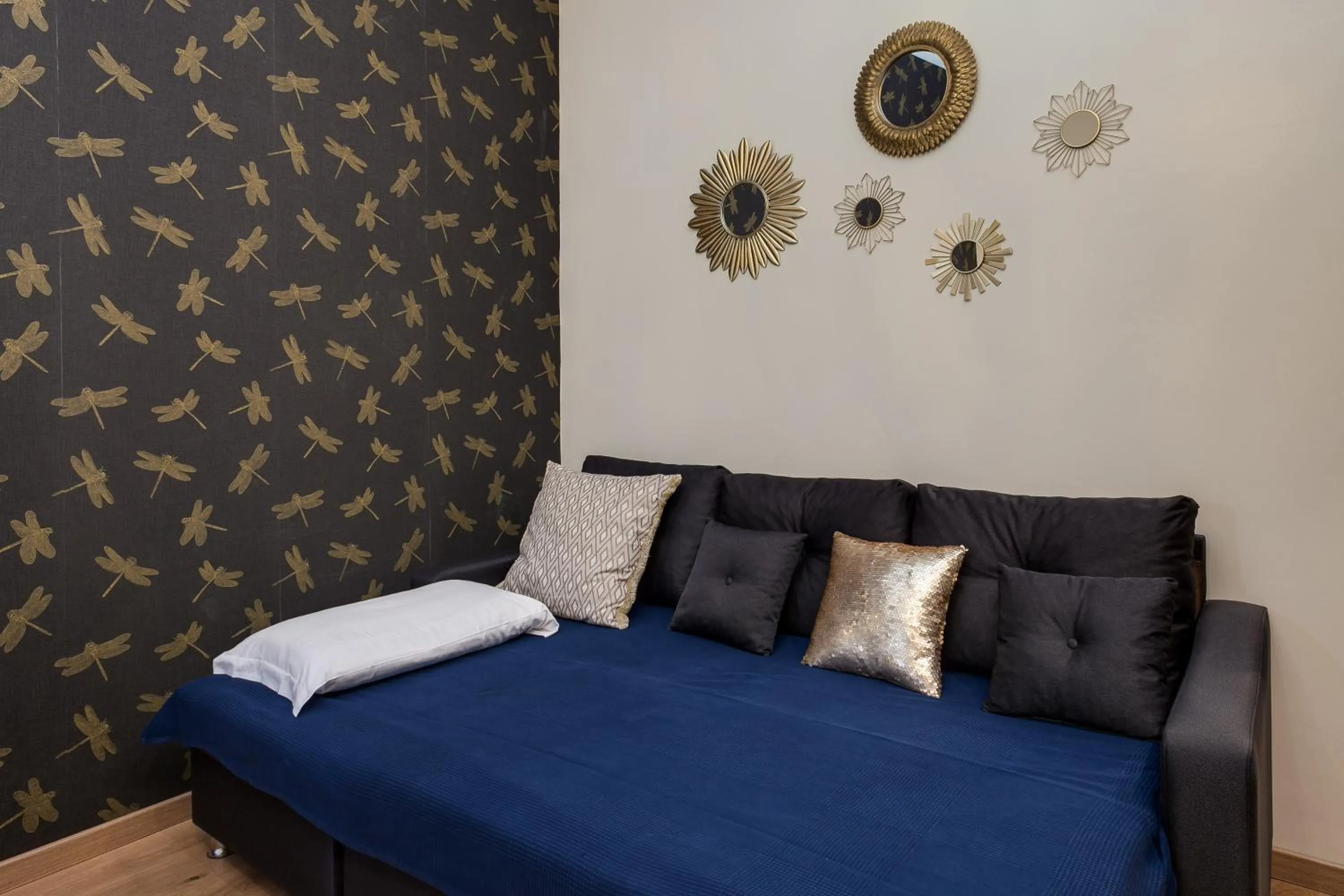 Bed in Flat 285 La Suite