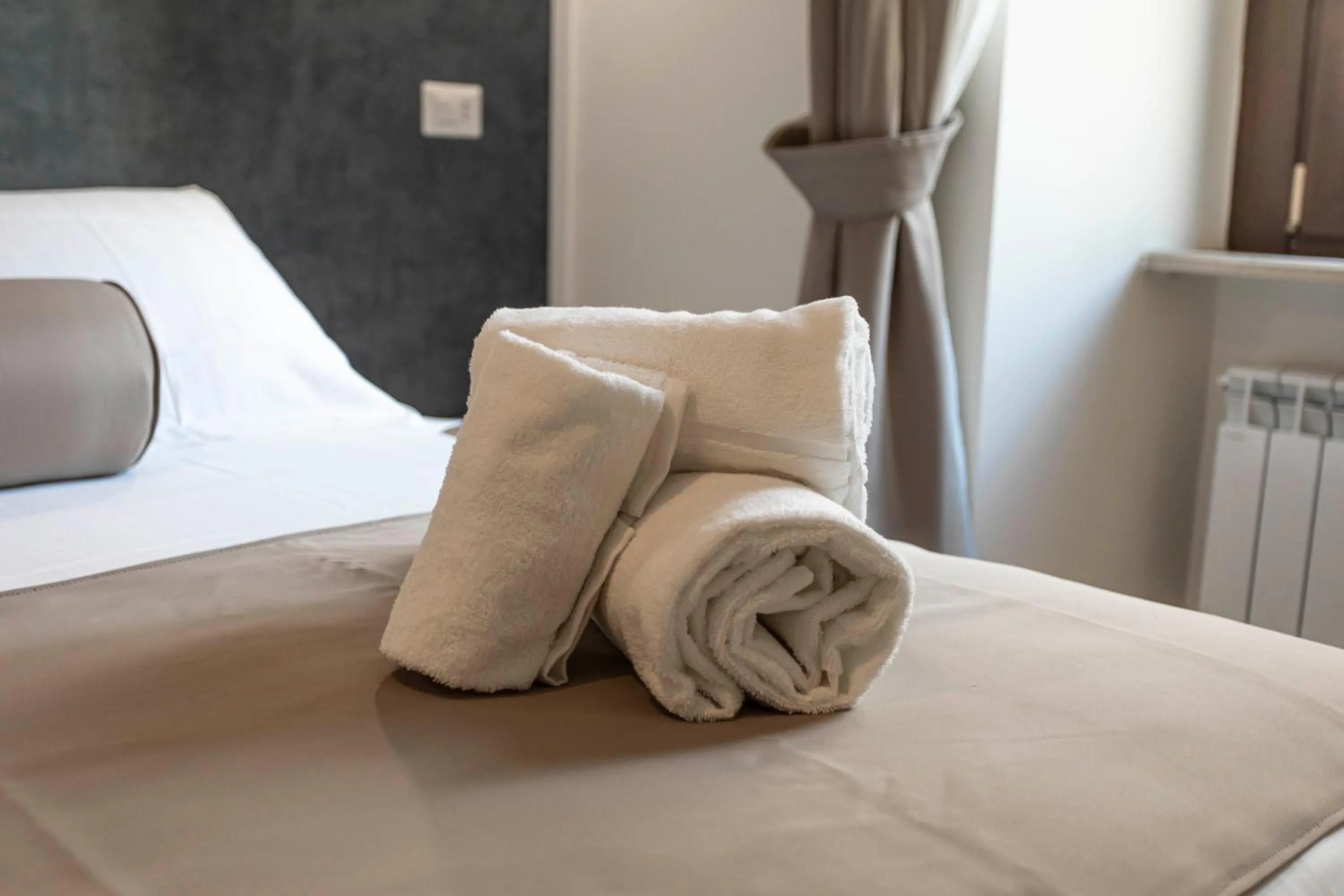 Bed in Flat 285 La Suite