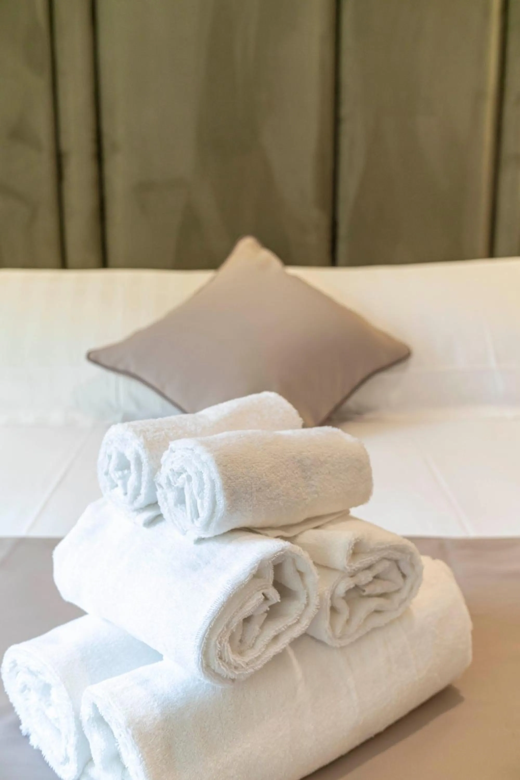 Bed in Flat 285 La Suite