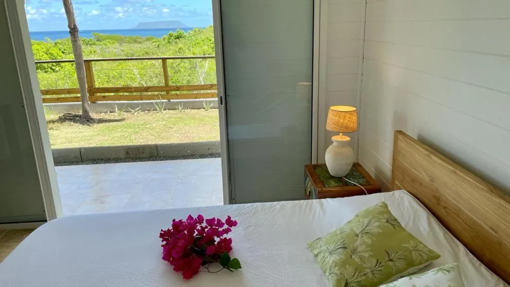 Bedroom, Bed in Villa Tarare