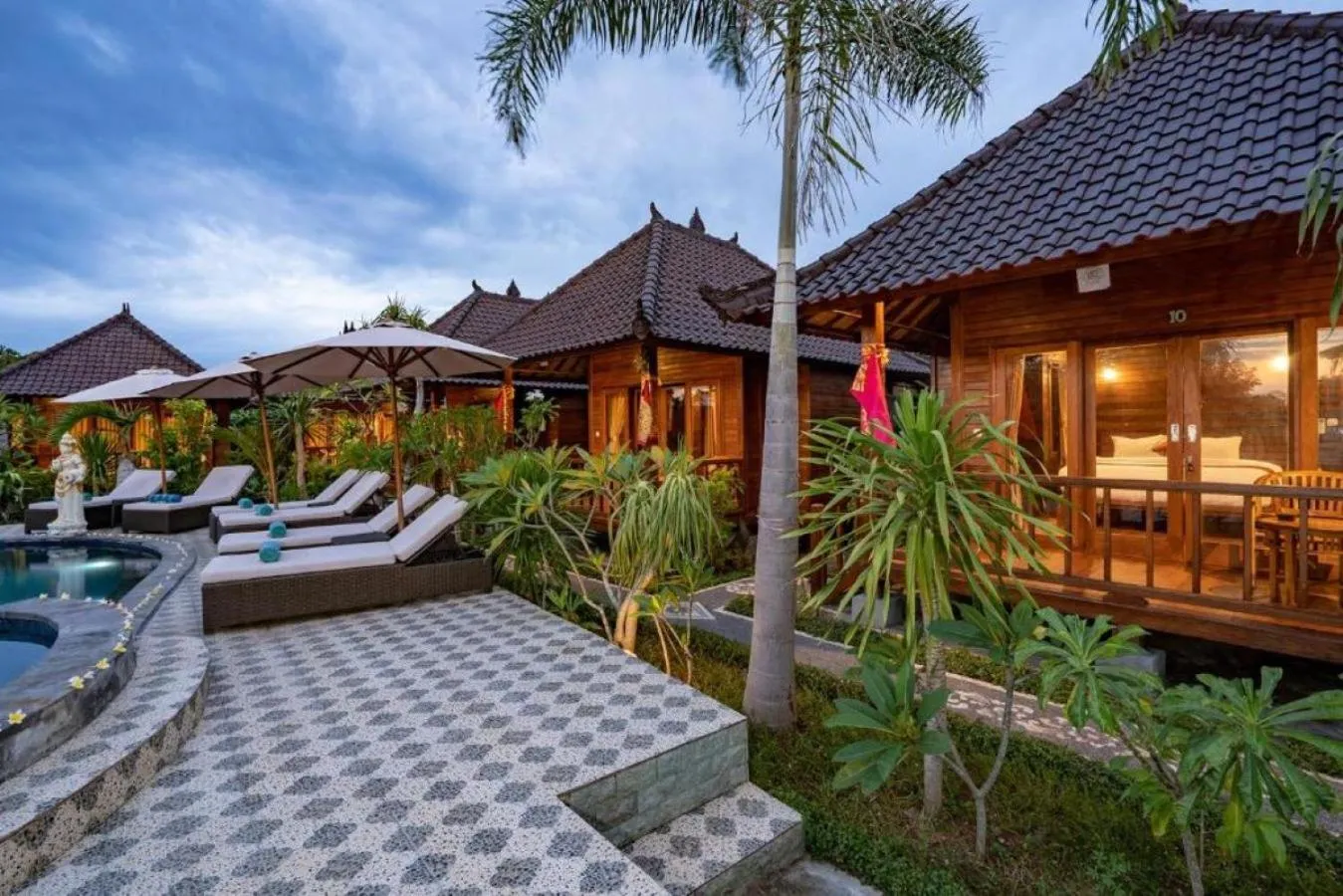 Property building in Karang Mesari Lembongan