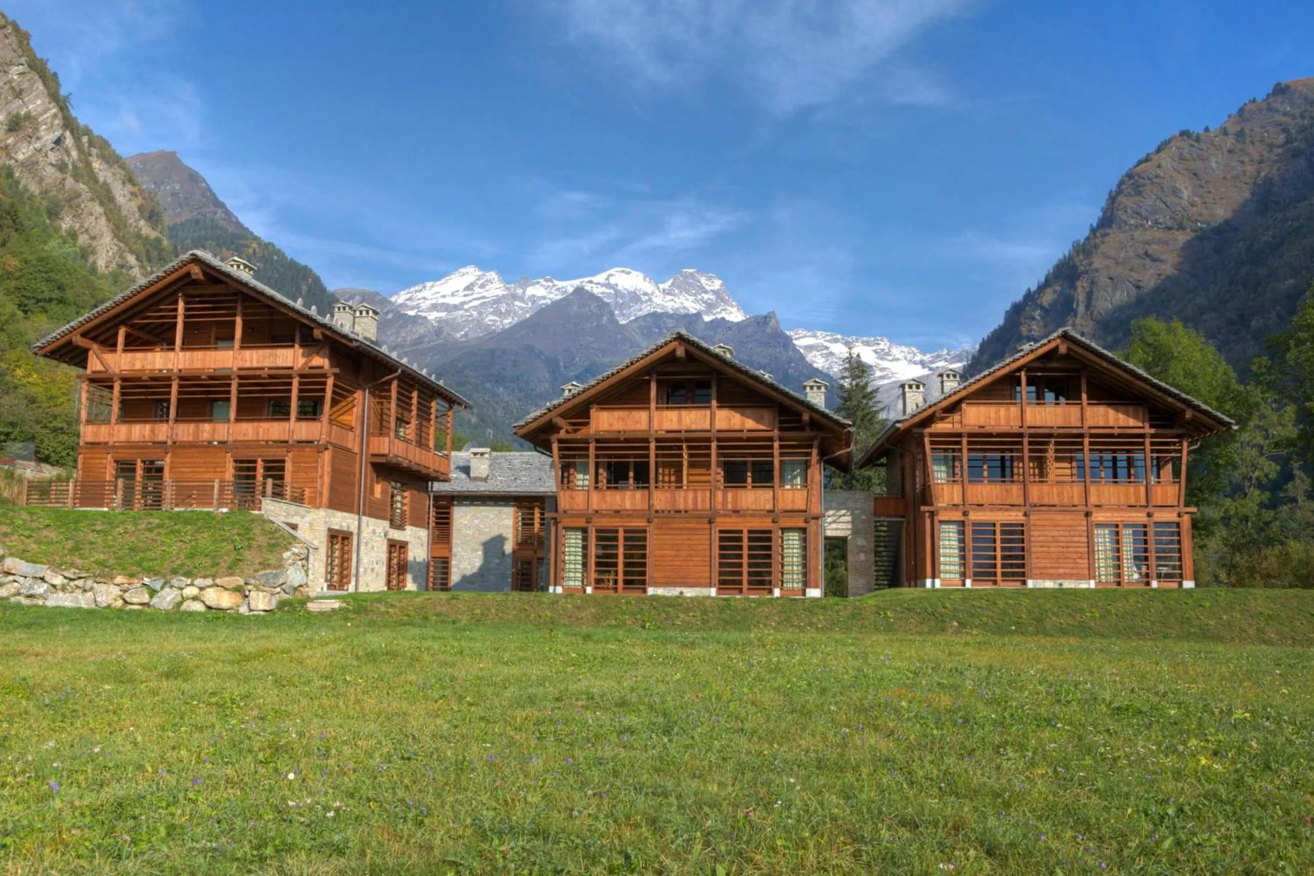 Property building in Pietre Gemelle Resort