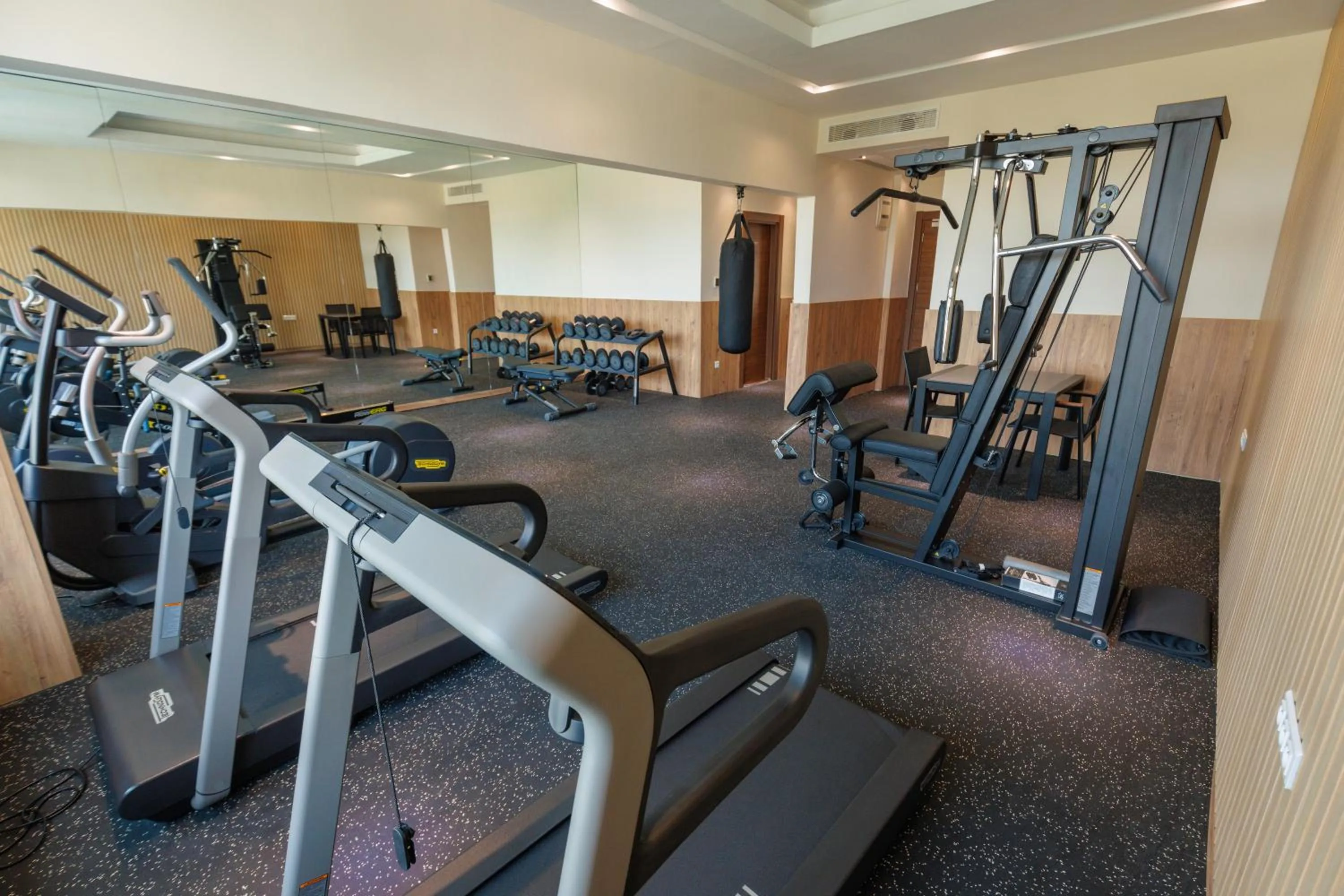 Fitness centre/facilities in Byblos Hotel