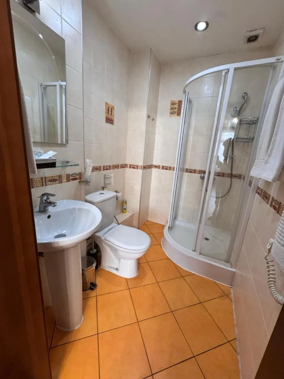 Bathroom in Apart Hotel 5