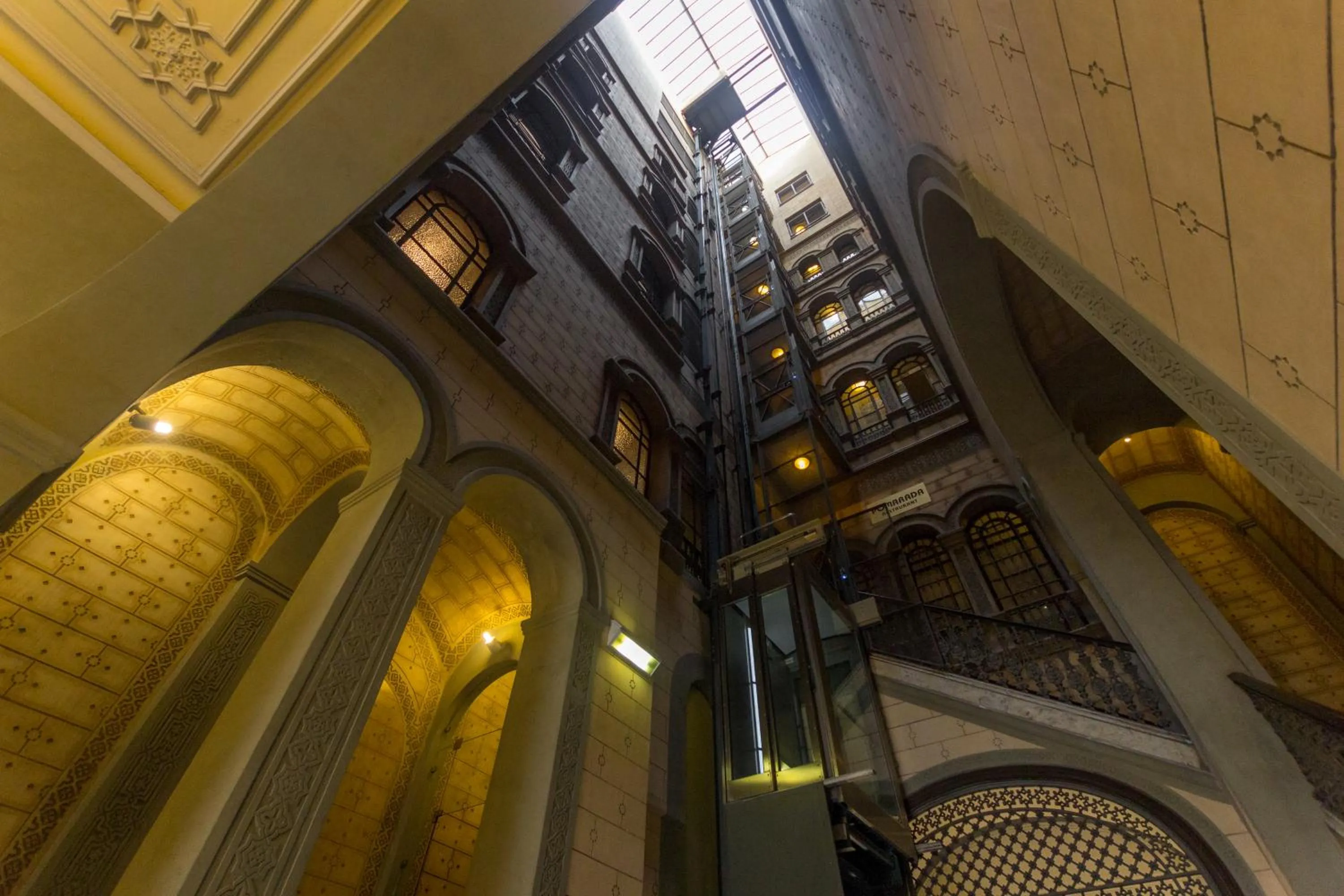 Facade/entrance in Hostalin Barcelona Passeig de Gracia