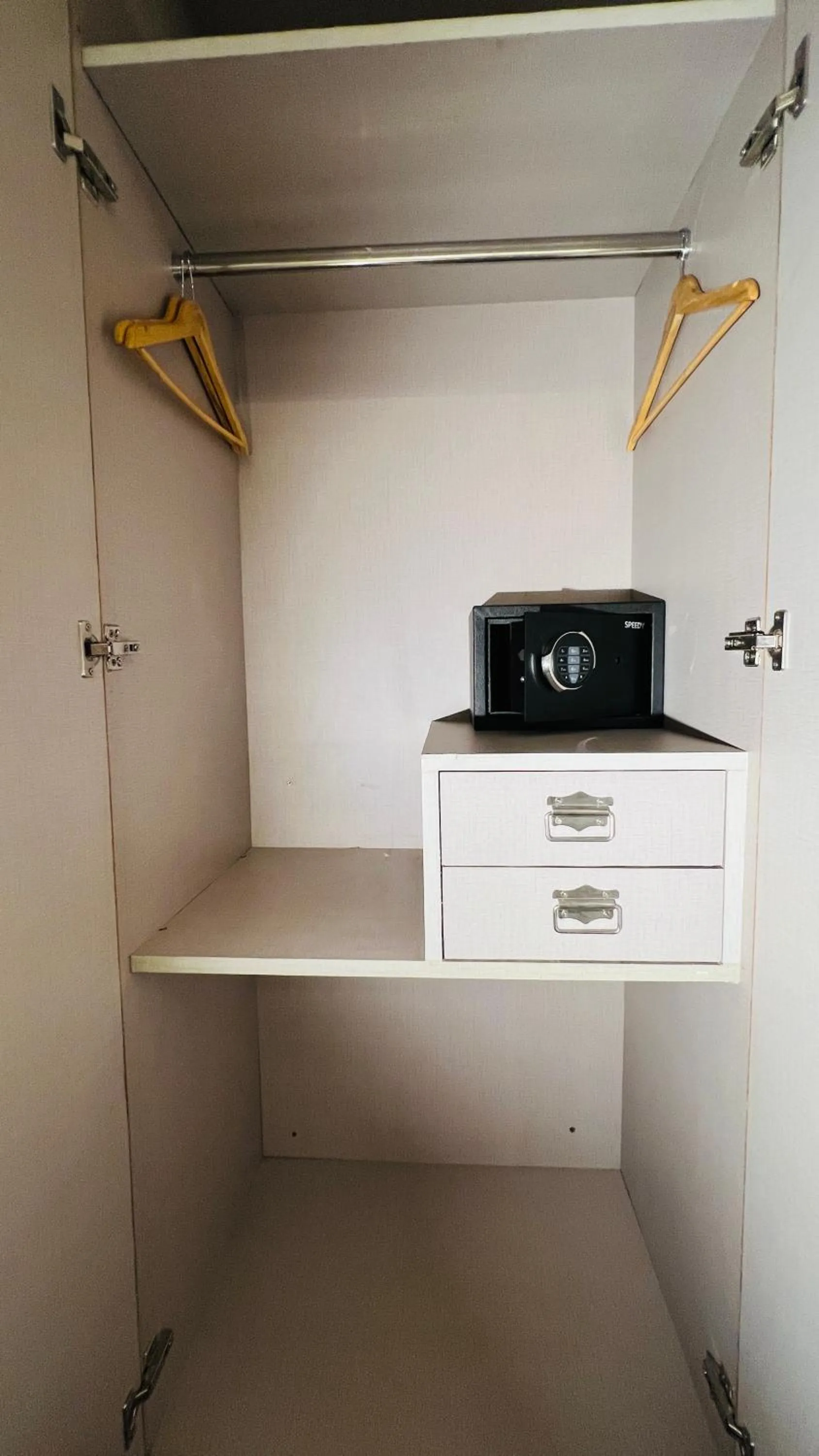 safe in Hotel Aashraya