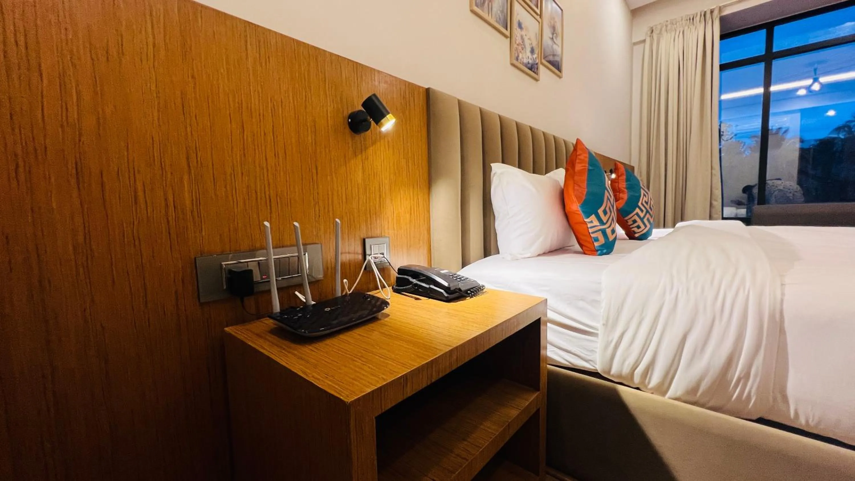 Bed in Hotel Aashraya