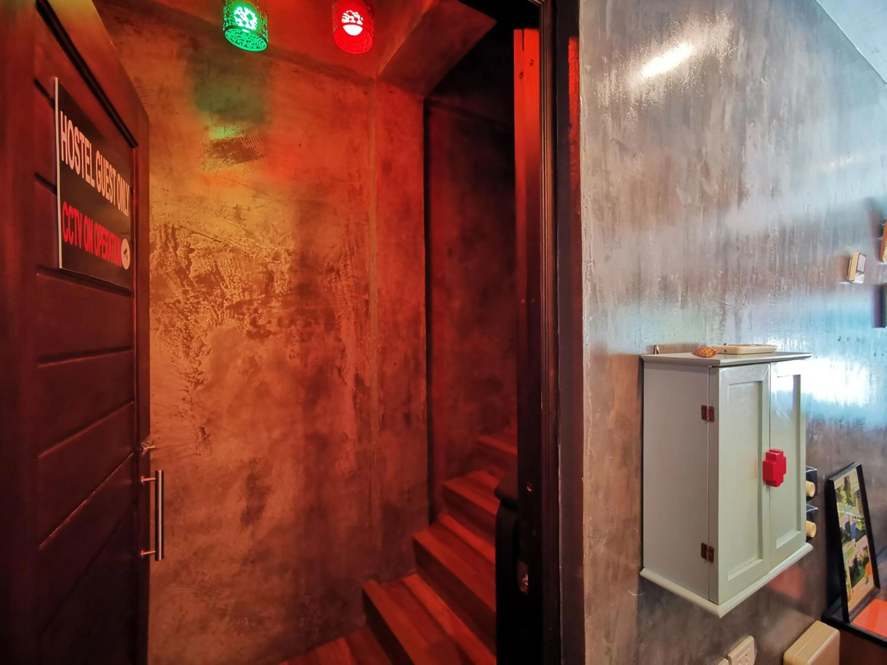 Area and facilities in Hi Samui Hostel