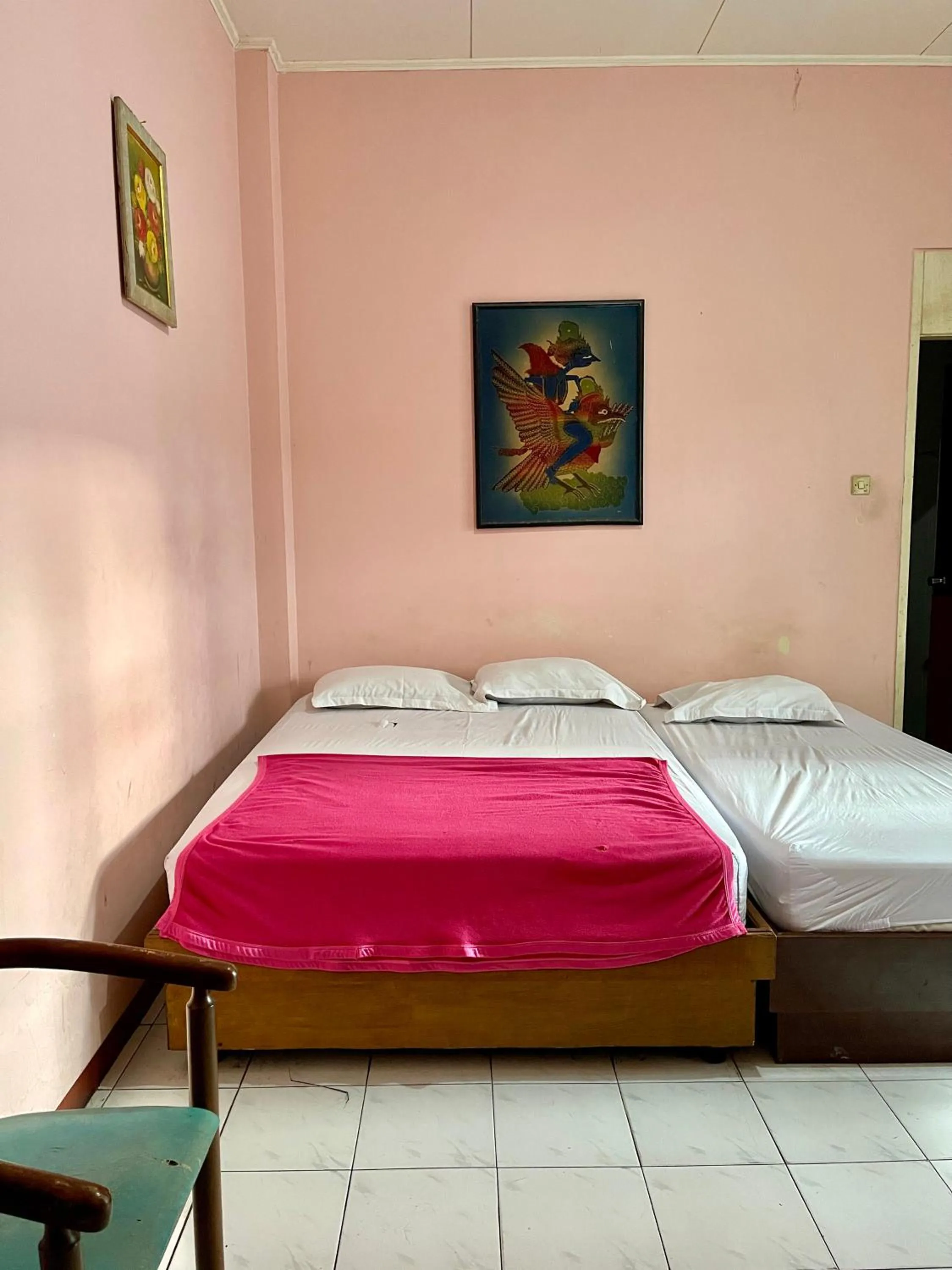 Bedroom, Bed in Hotel Tirtonadi Permai