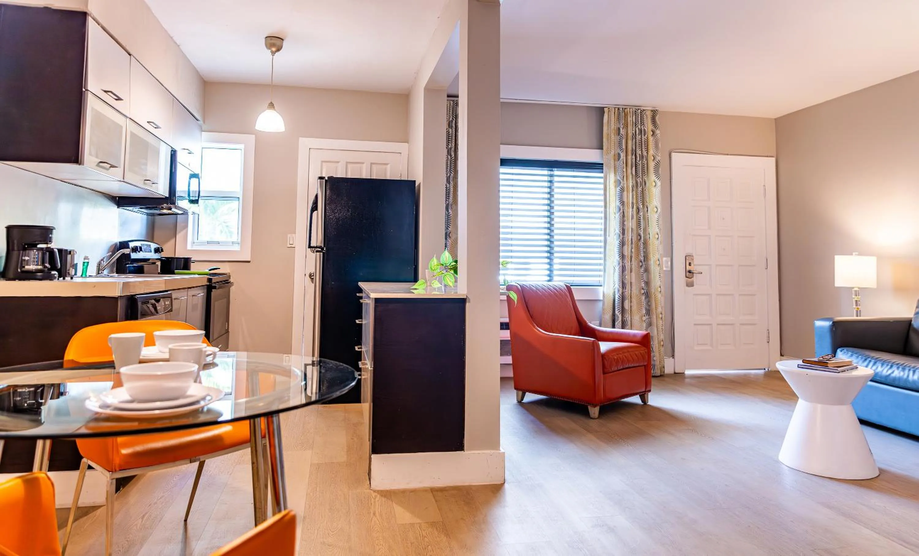 Coffee/tea facilities in Beachside All Suites Hotel