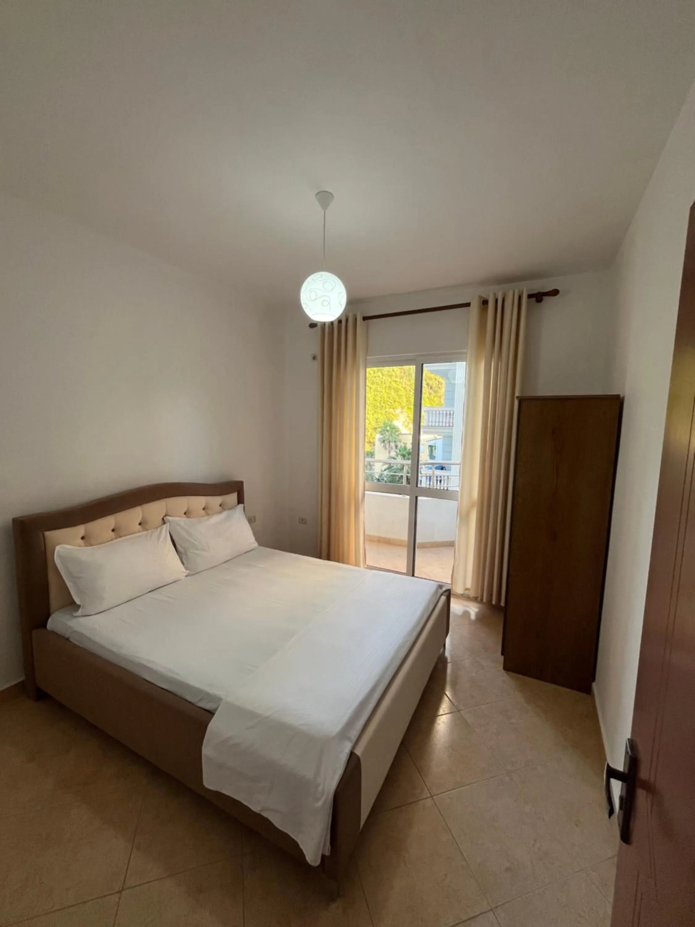 Bed in Besi Apartments