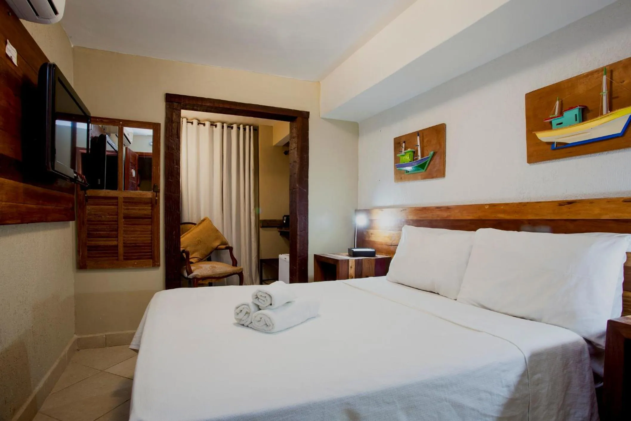 Photo of the whole room, Bed in Pousada Praia João Fernandes