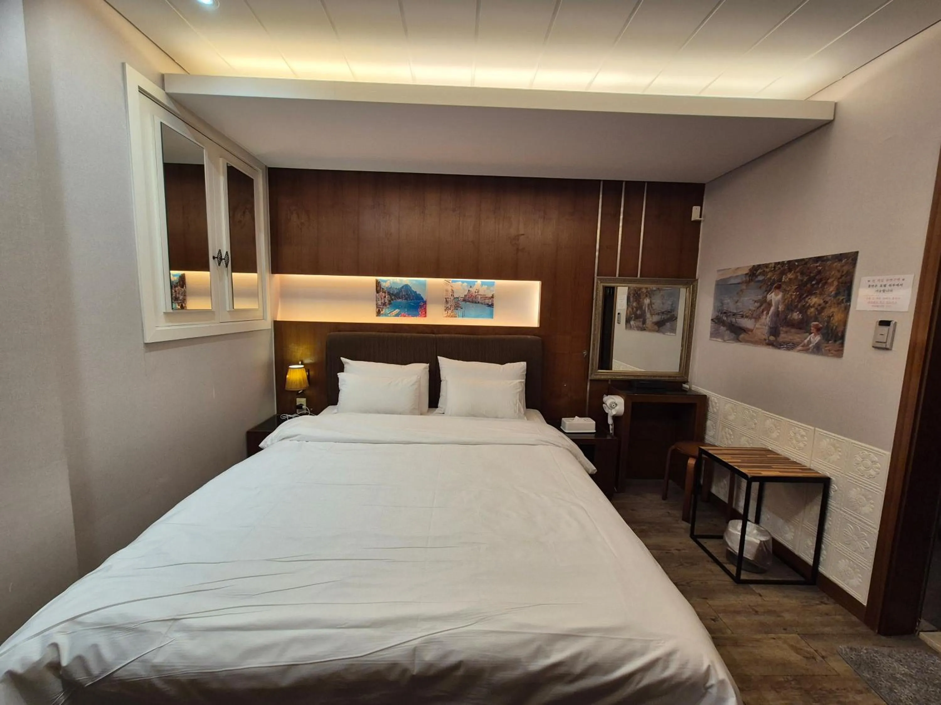 Bed in New Day Hotel Gangnam