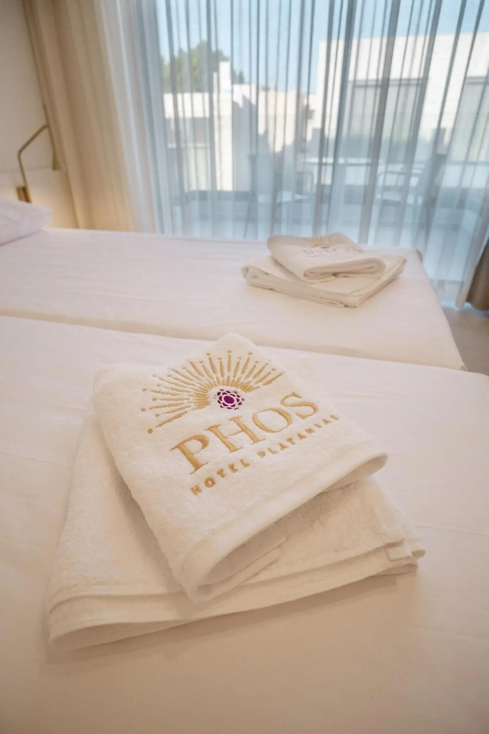 Deluxe Junior Suite Swim up in Phos Hotel Adults Only Deluxe Junior Suite Swim up in Phos Hotel Adults Only