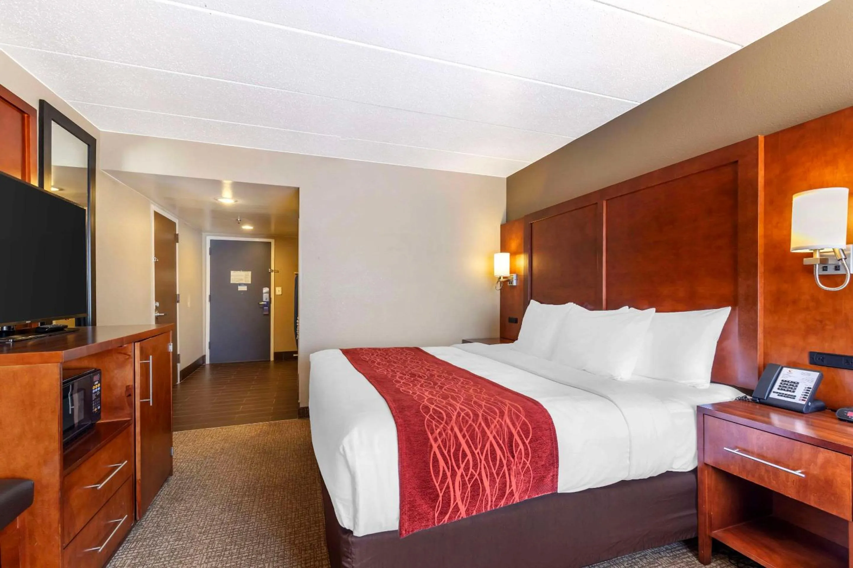 Bed in Comfort Inn & Suites Aberdeen