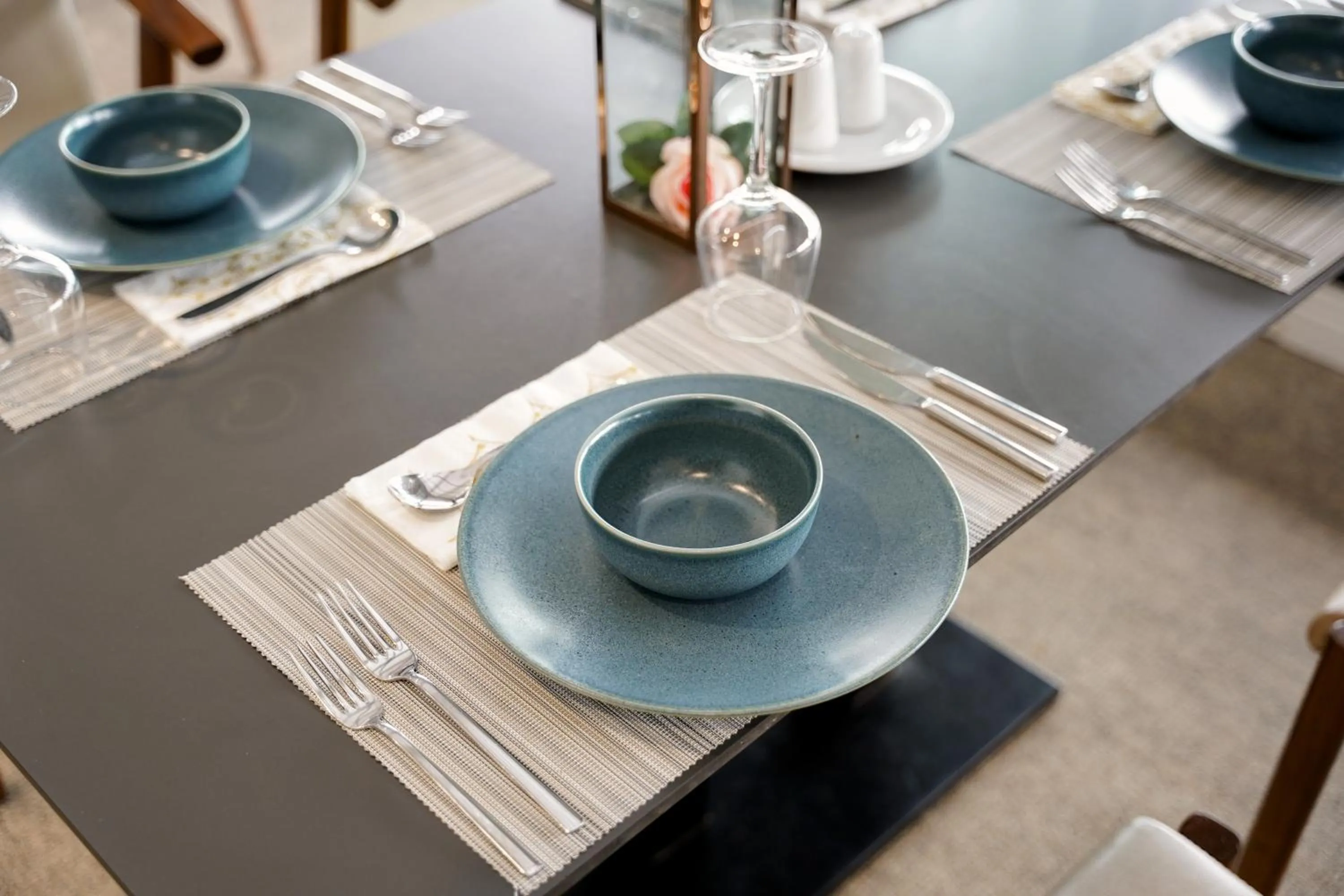 Dining area in Atlantis Alger Chevalley