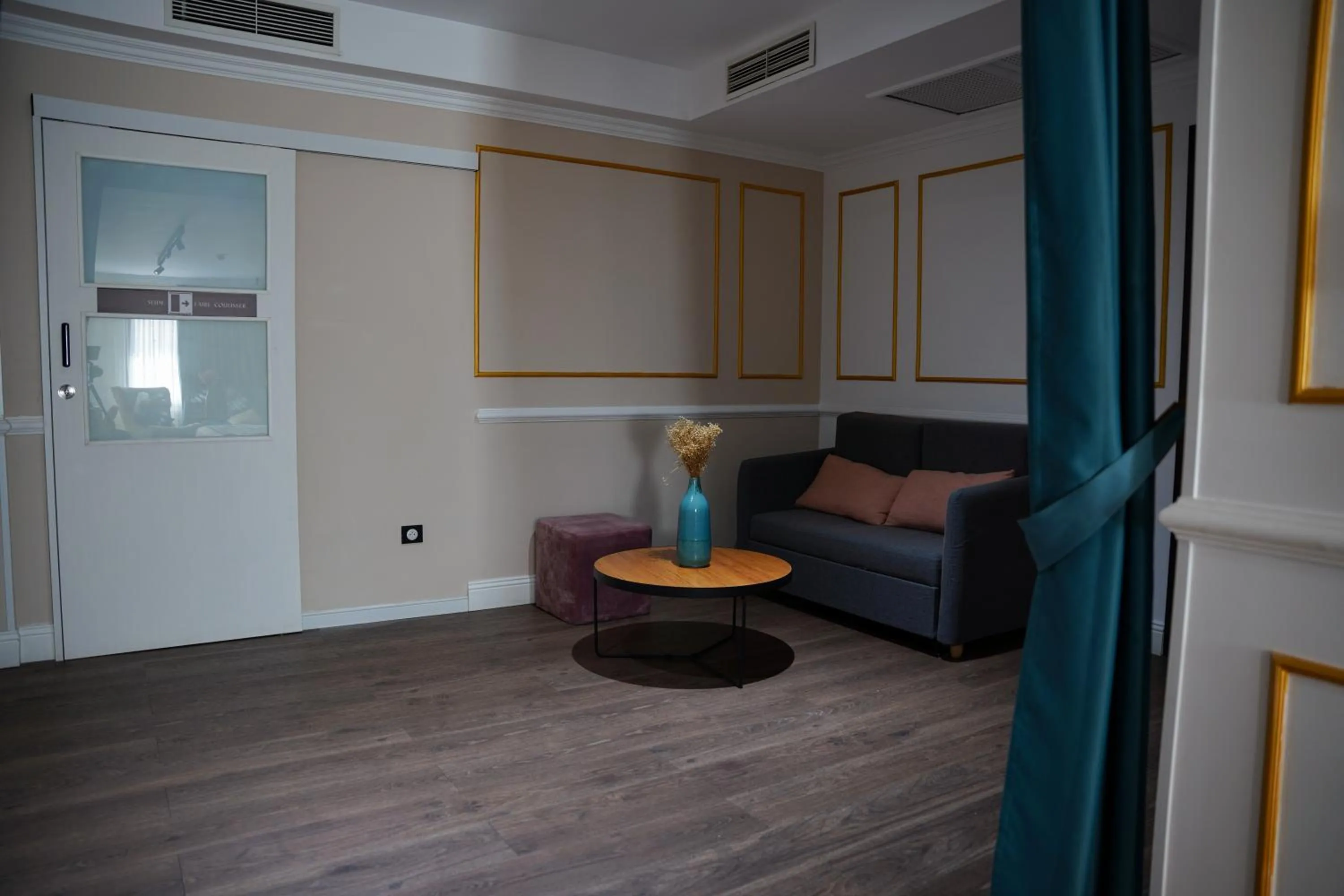 Atlantis Alger Chevalley