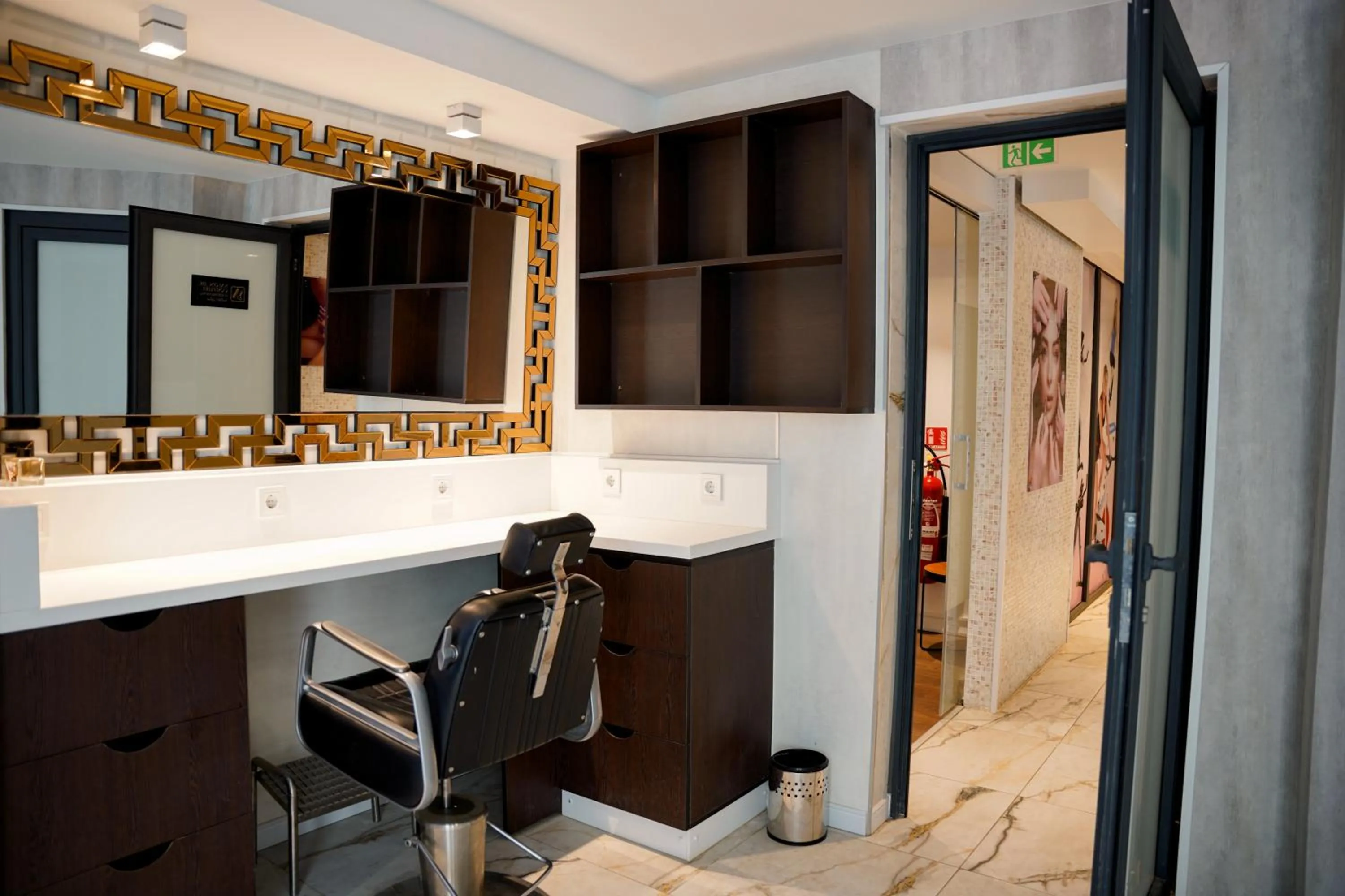 Atlantis Alger Chevalley