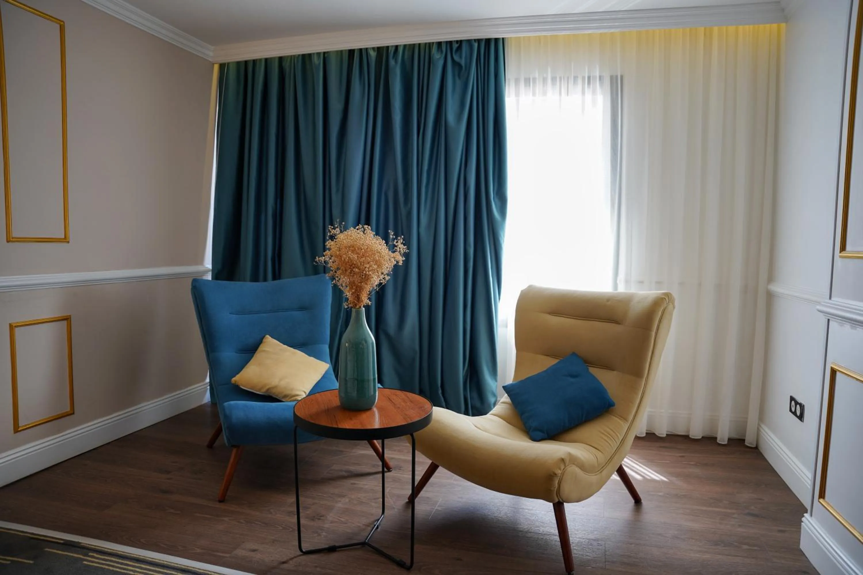 Atlantis Alger Chevalley