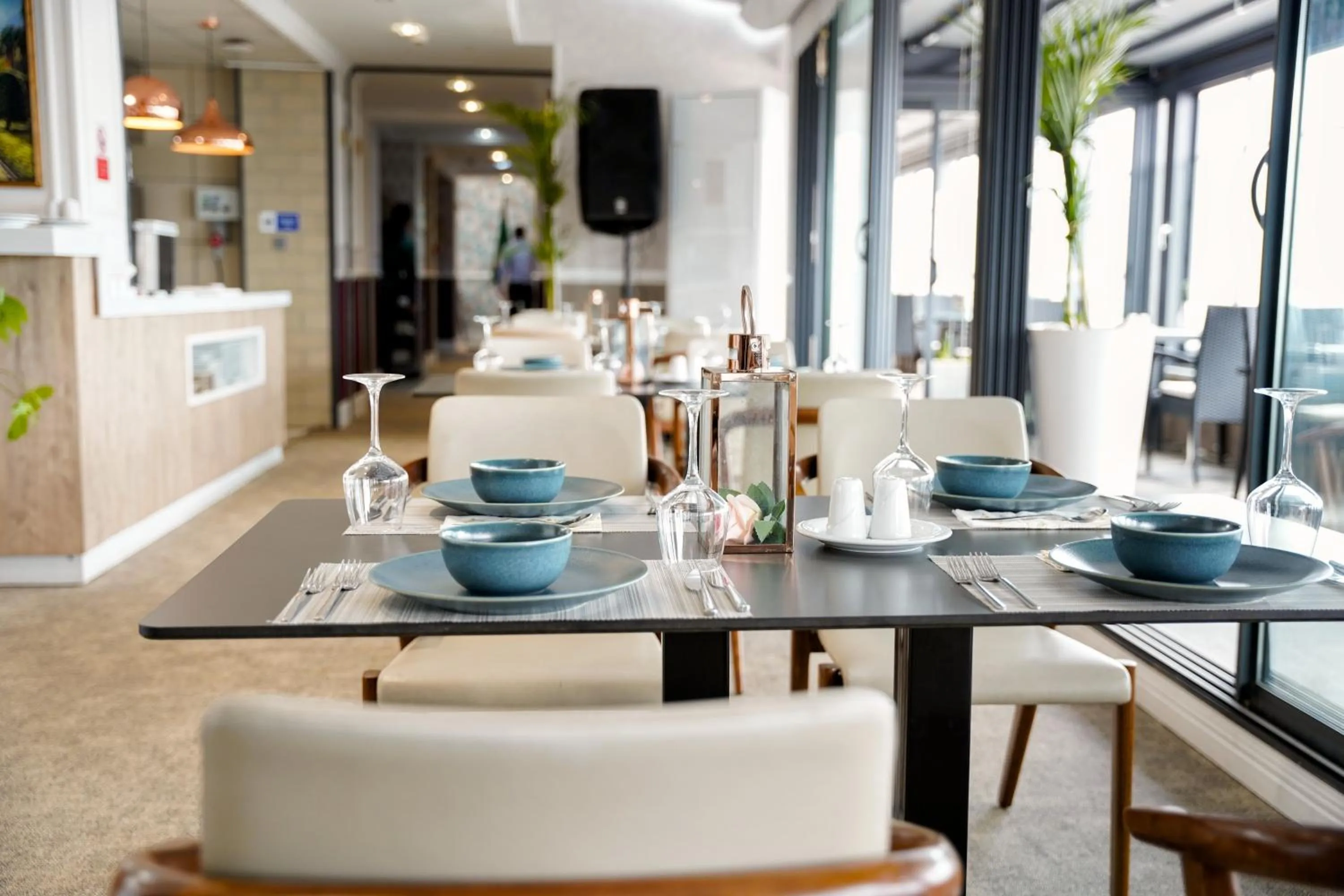 Restaurant/places to eat in Atlantis Alger Chevalley