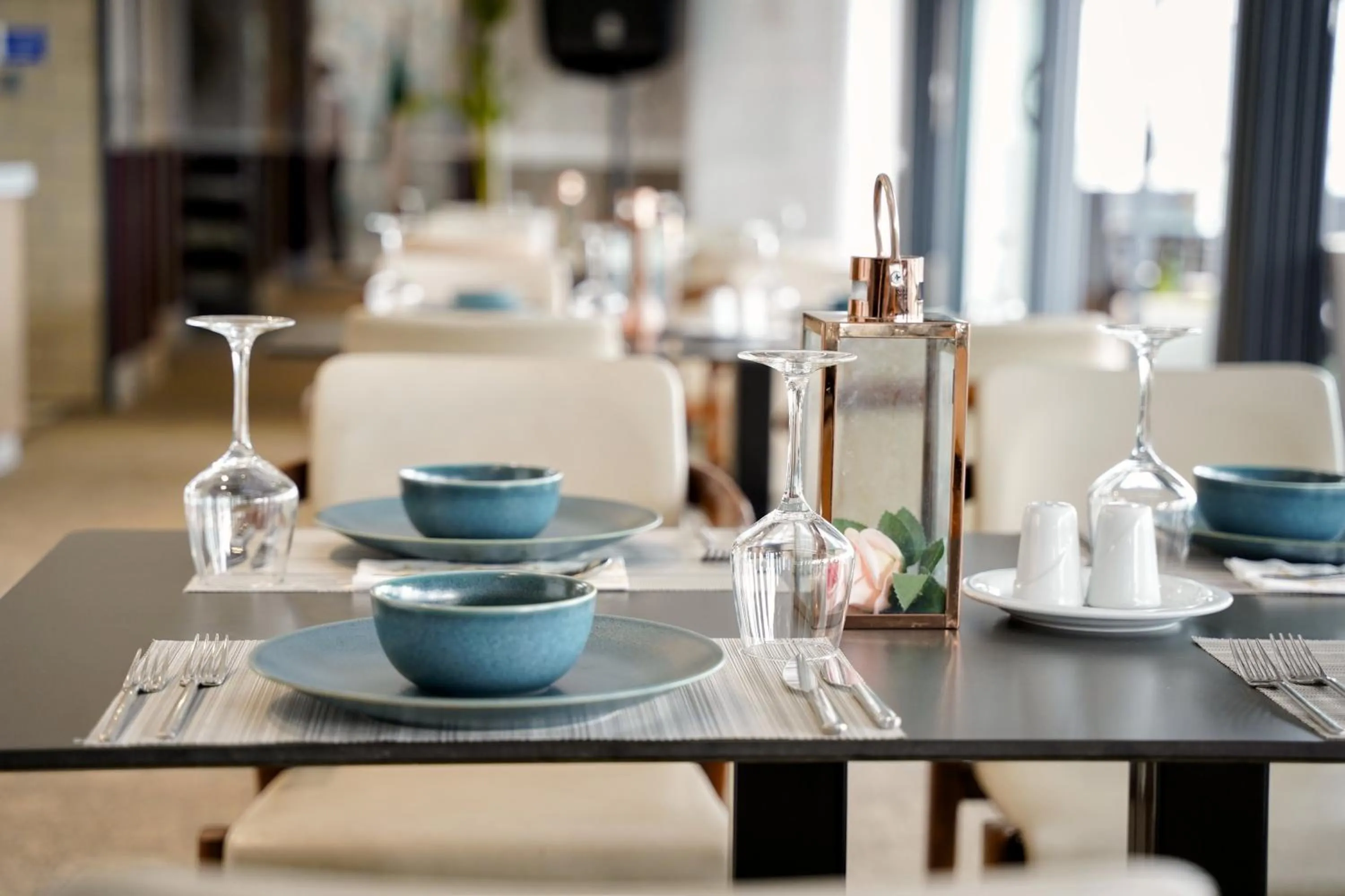 Restaurant/places to eat in Atlantis Alger Chevalley