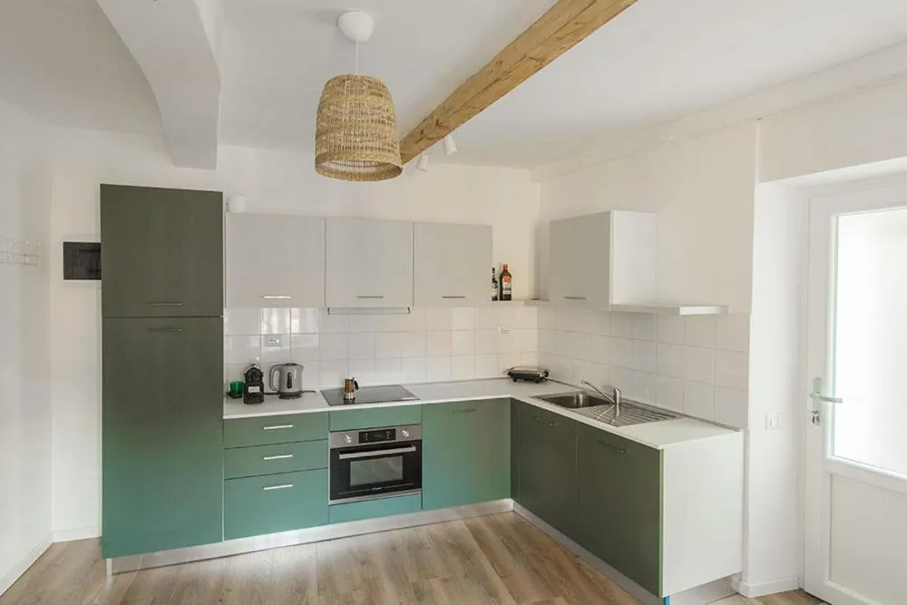 Stresa Complex LevOasi