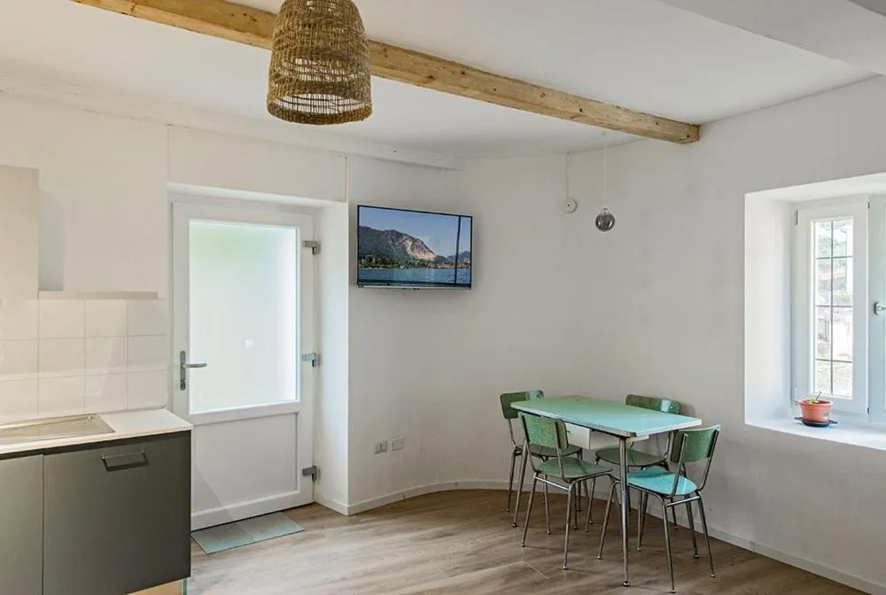 Stresa Complex LevOasi