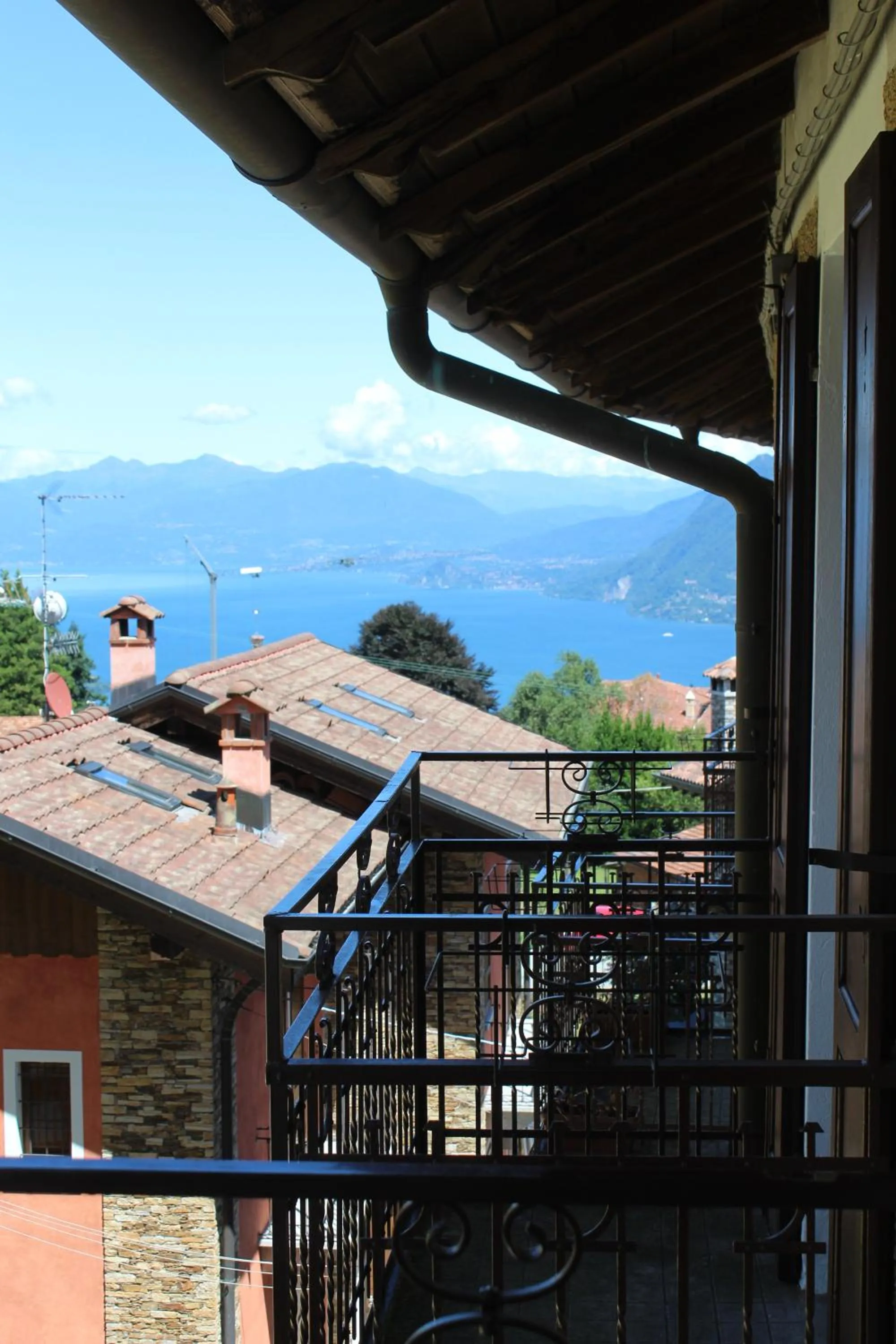 Stresa Complex LevOasi