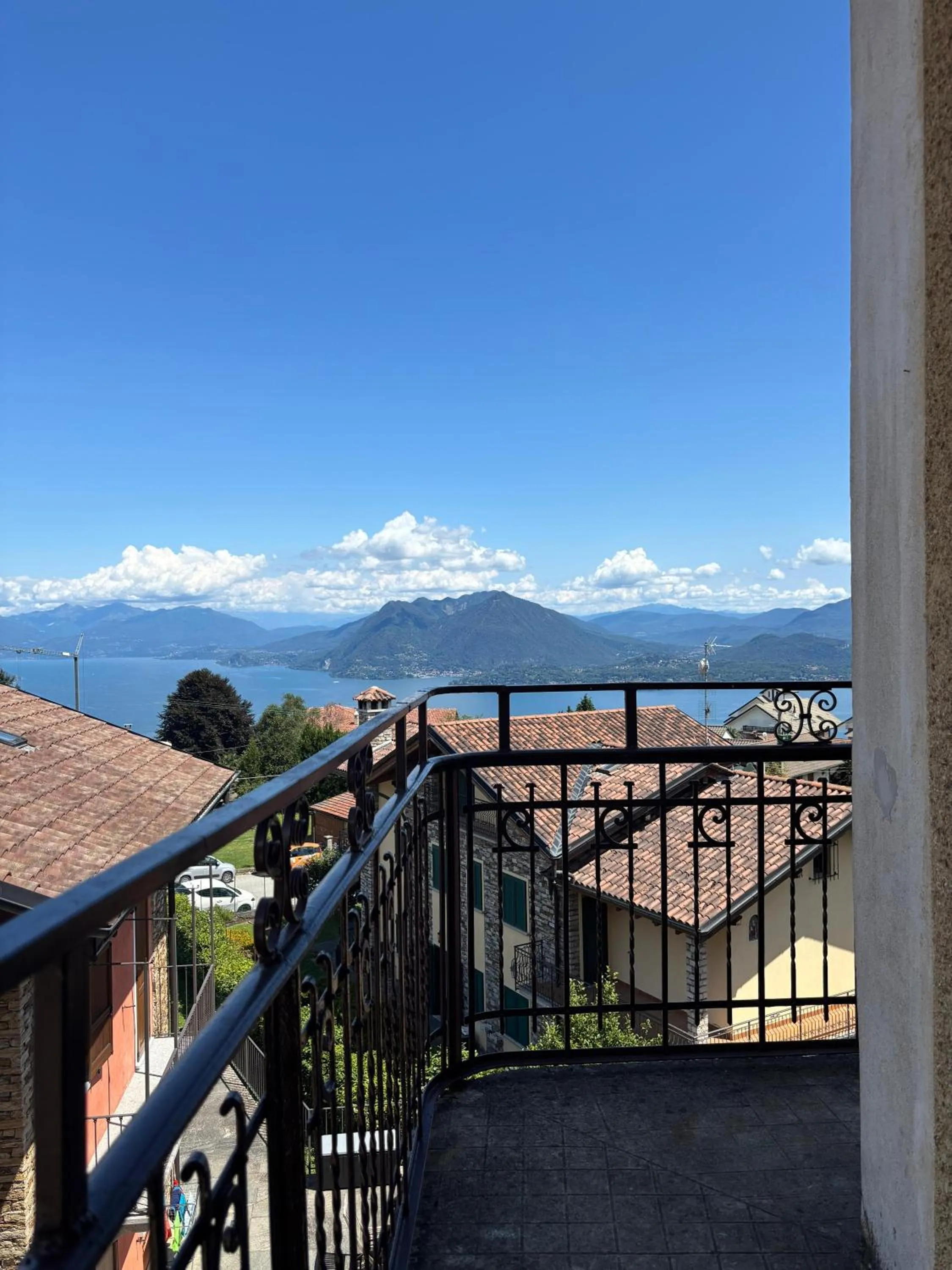 Stresa Complex LevOasi