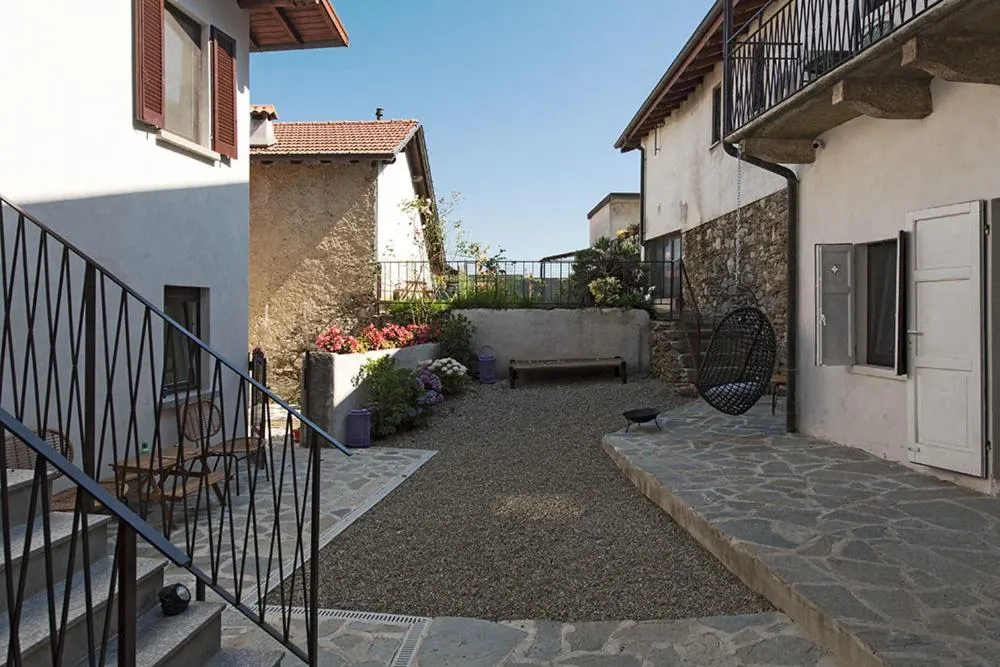 Stresa Complex LevOasi