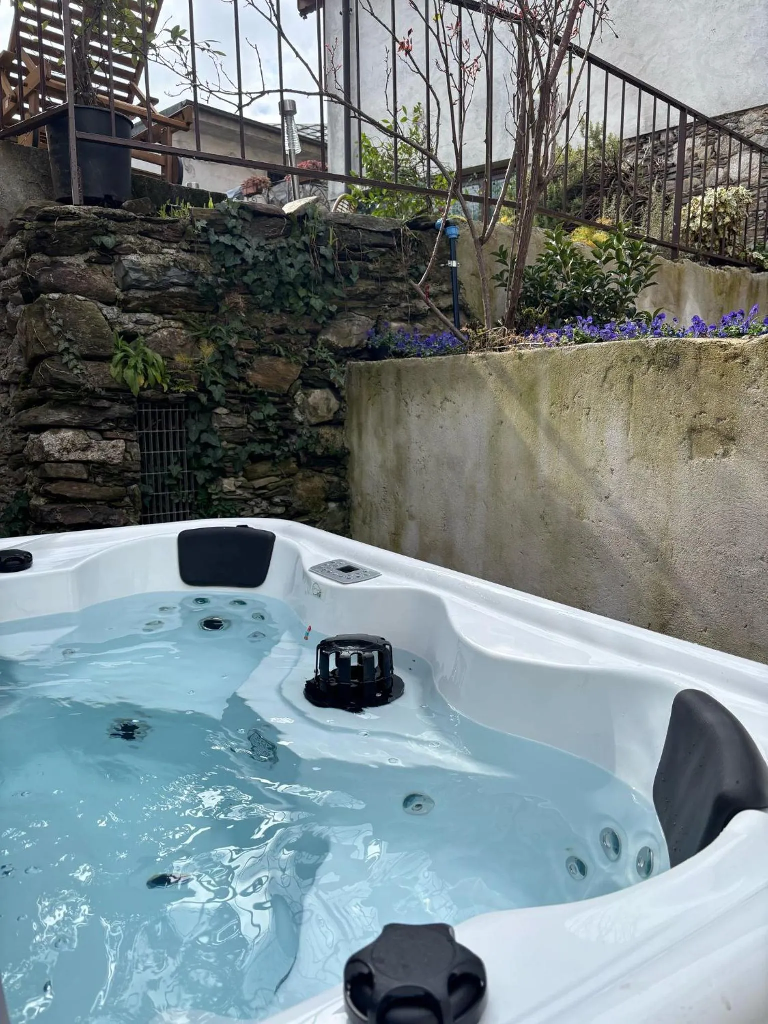 Stresa Complex LevOasi