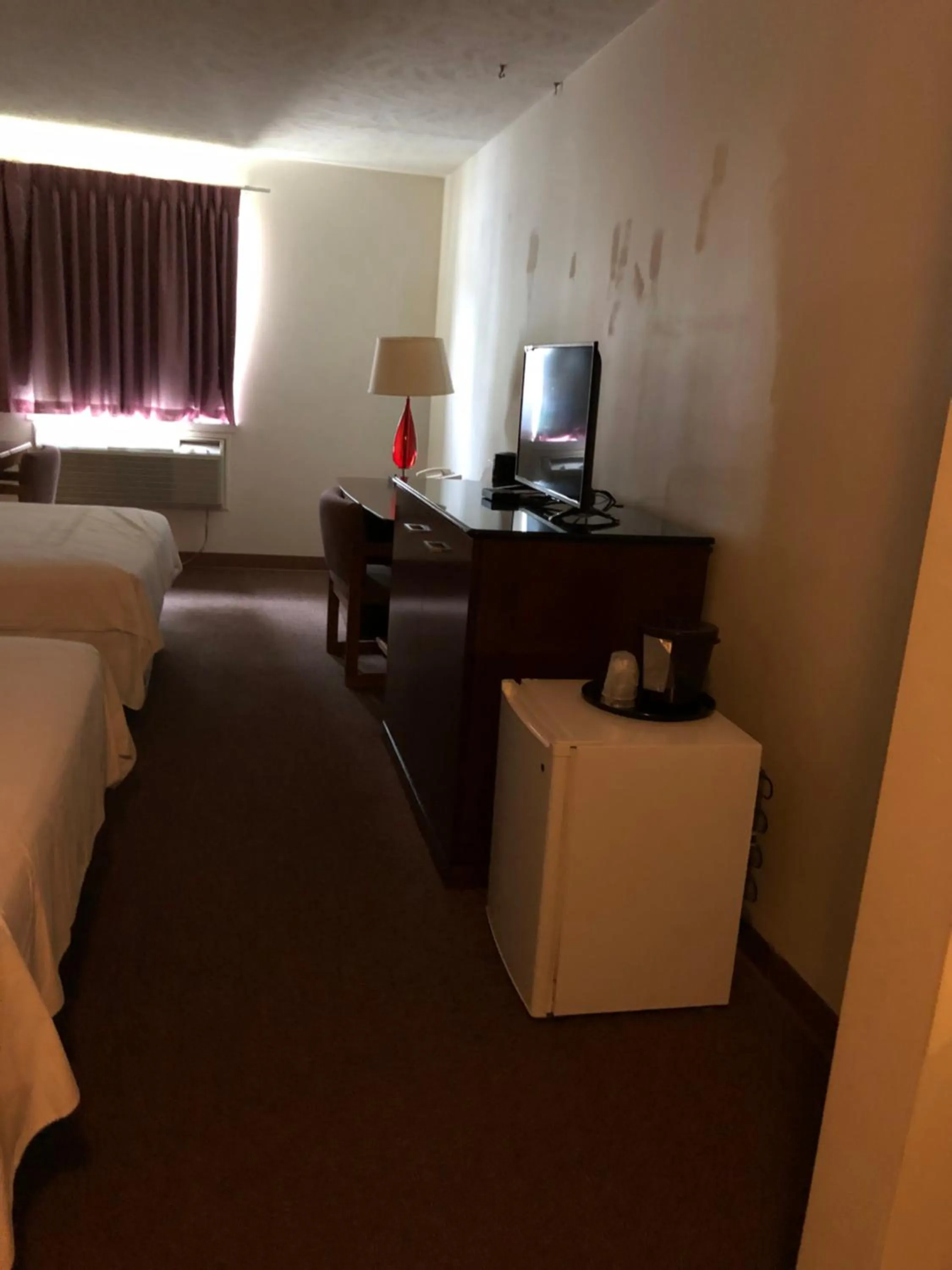 Bed in Coronado Motel & RV Park