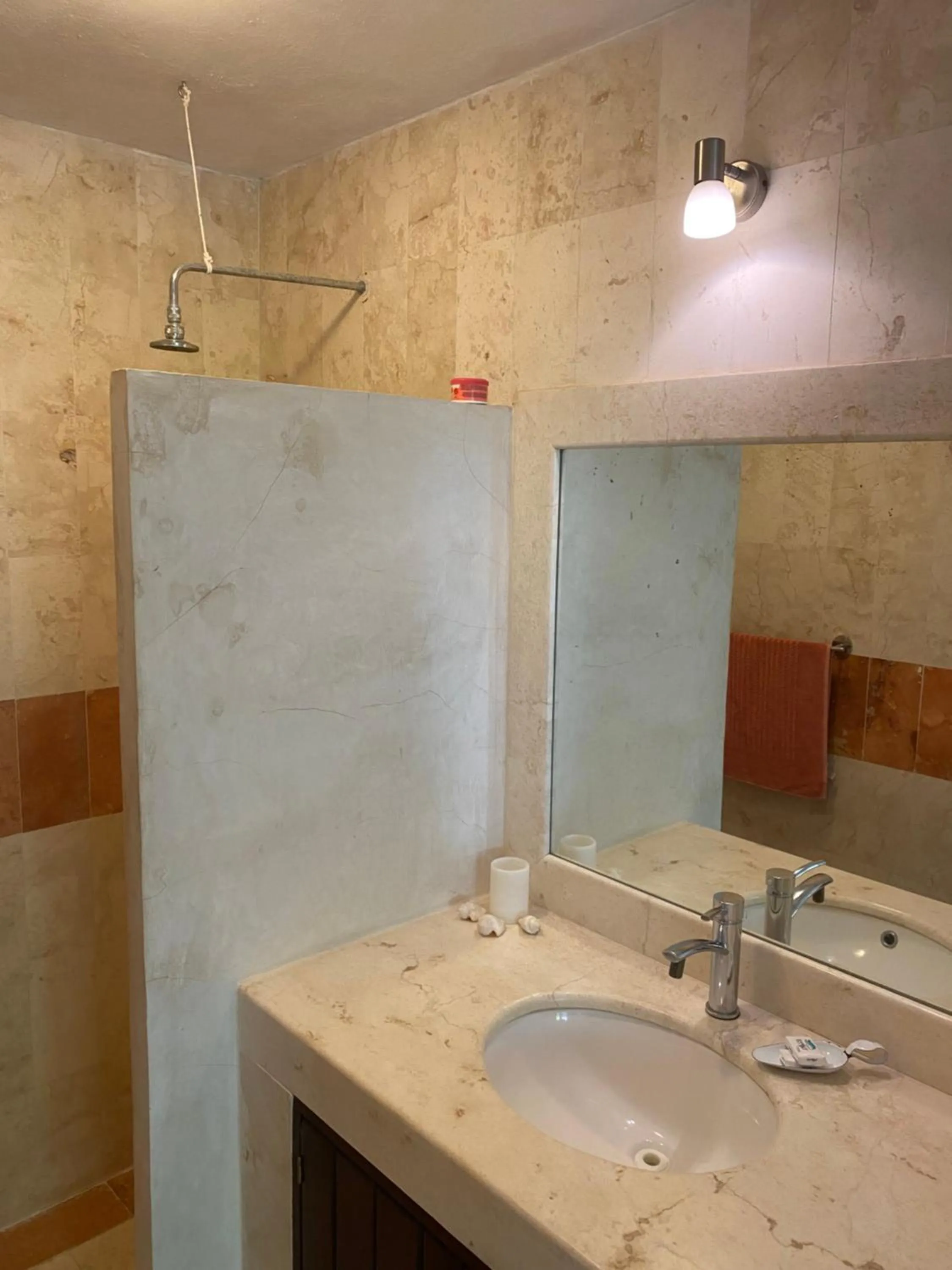 Shower in Hotel La Piazzetta