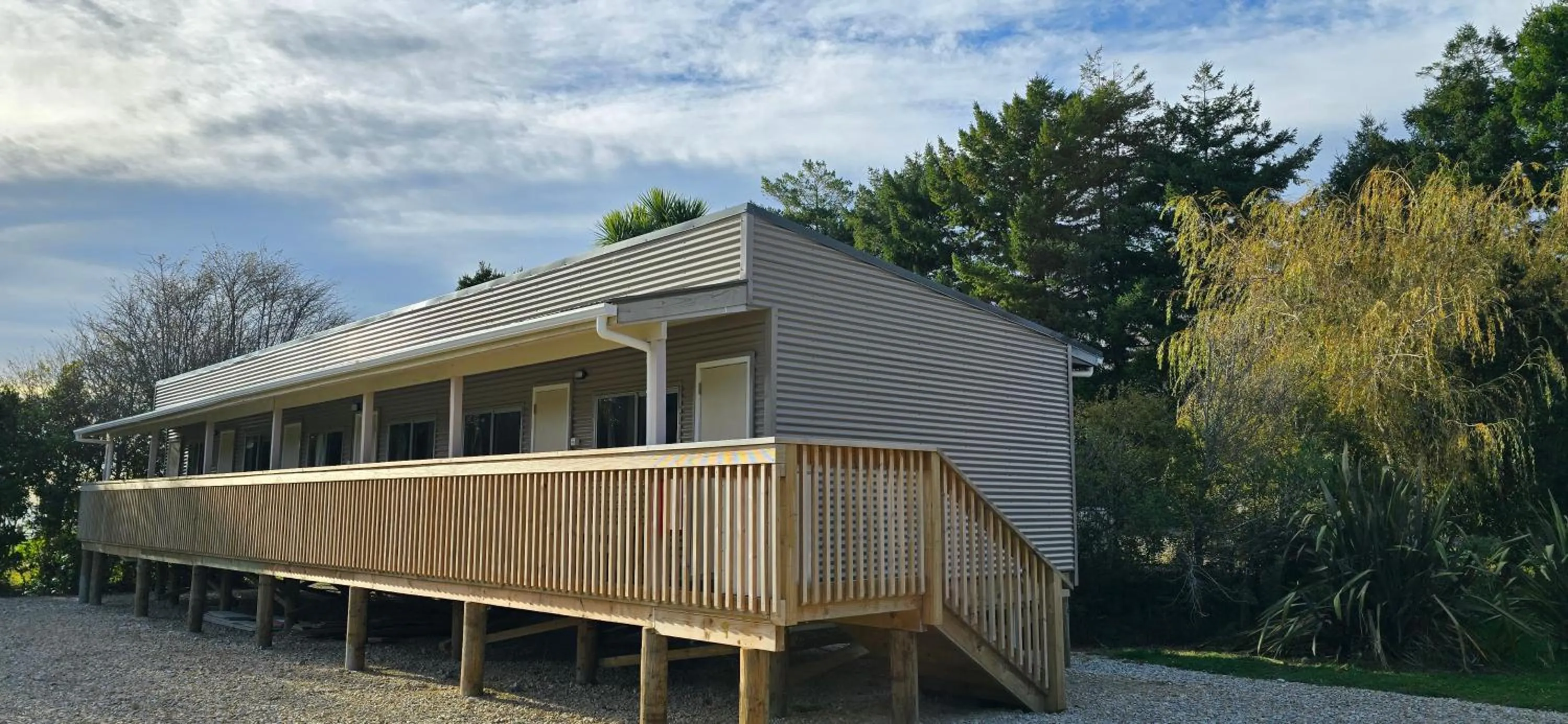 Property building in Golden Bay Holiday Park