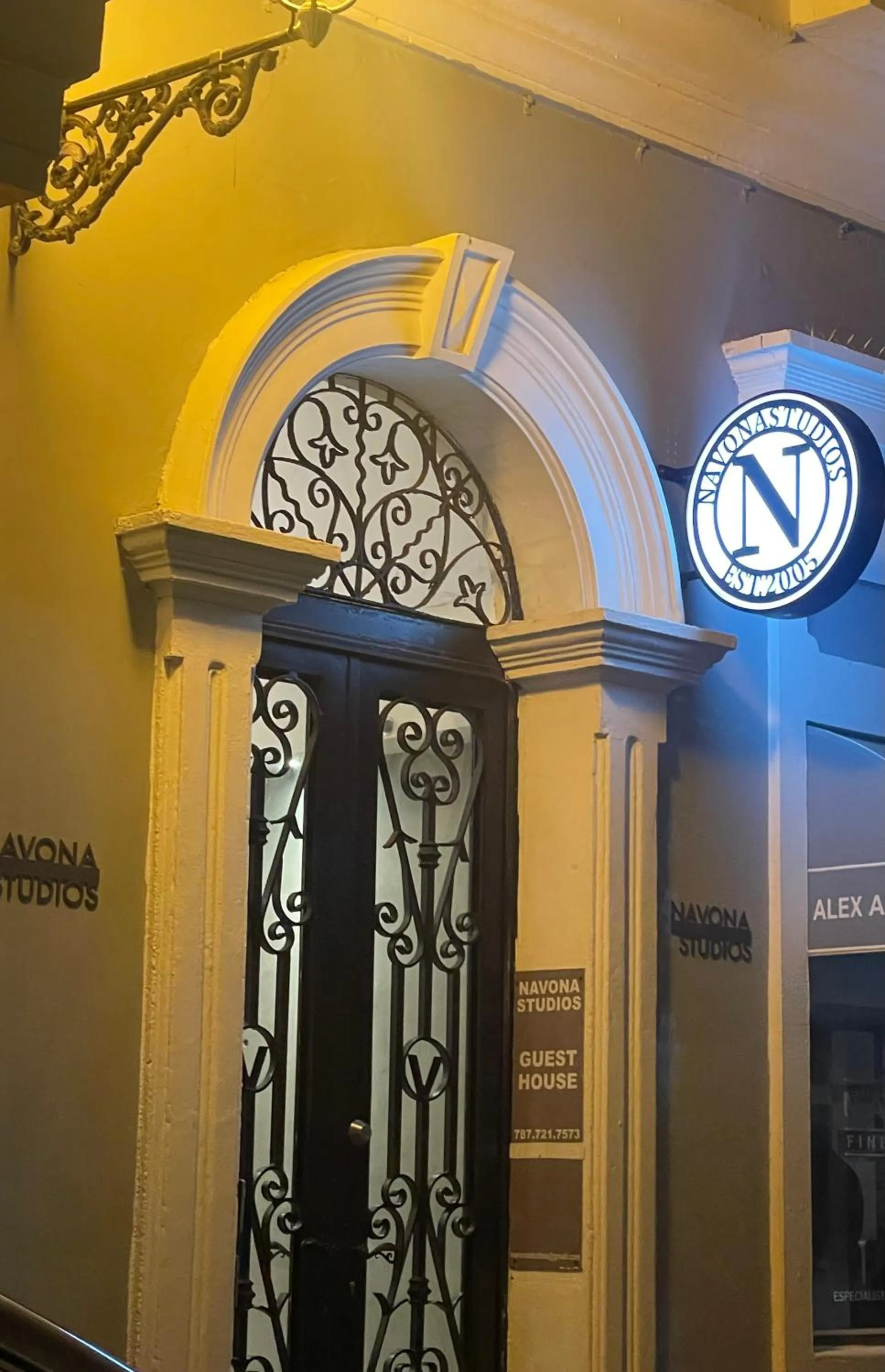 Facade/entrance in Navona Studios