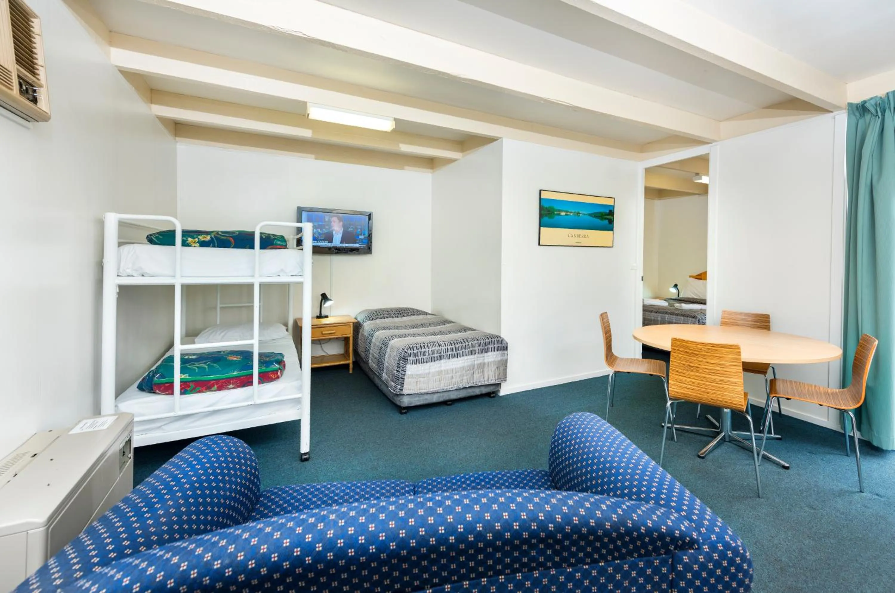 Photo of the whole room, Bed in Sundown Villas