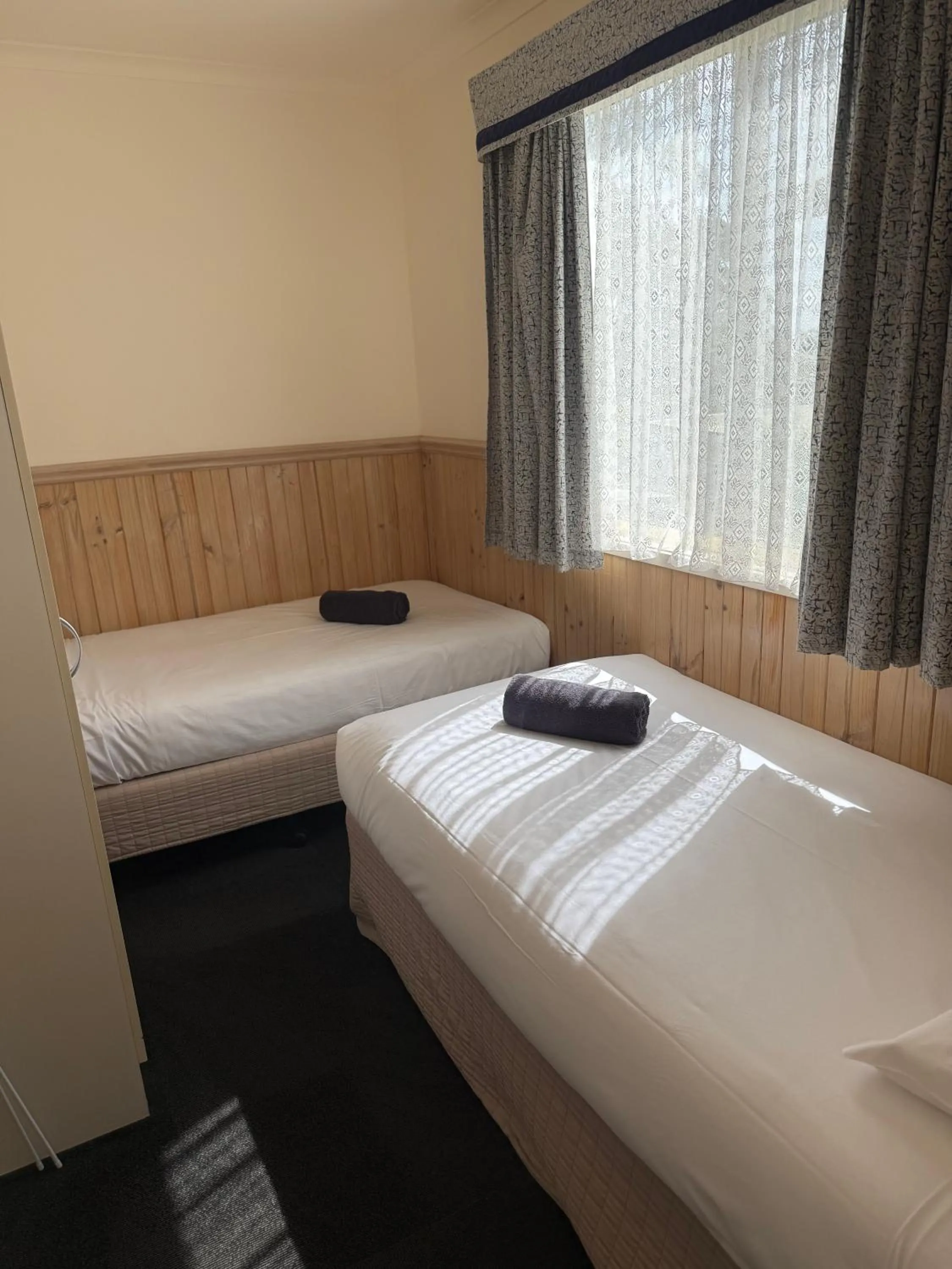 Bed in BIG4 Tassie Getaway Park Ulverstone