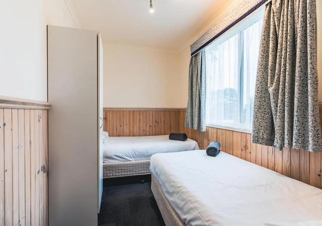 Bedroom, Bed in BIG4 Tassie Getaway Park Ulverstone
