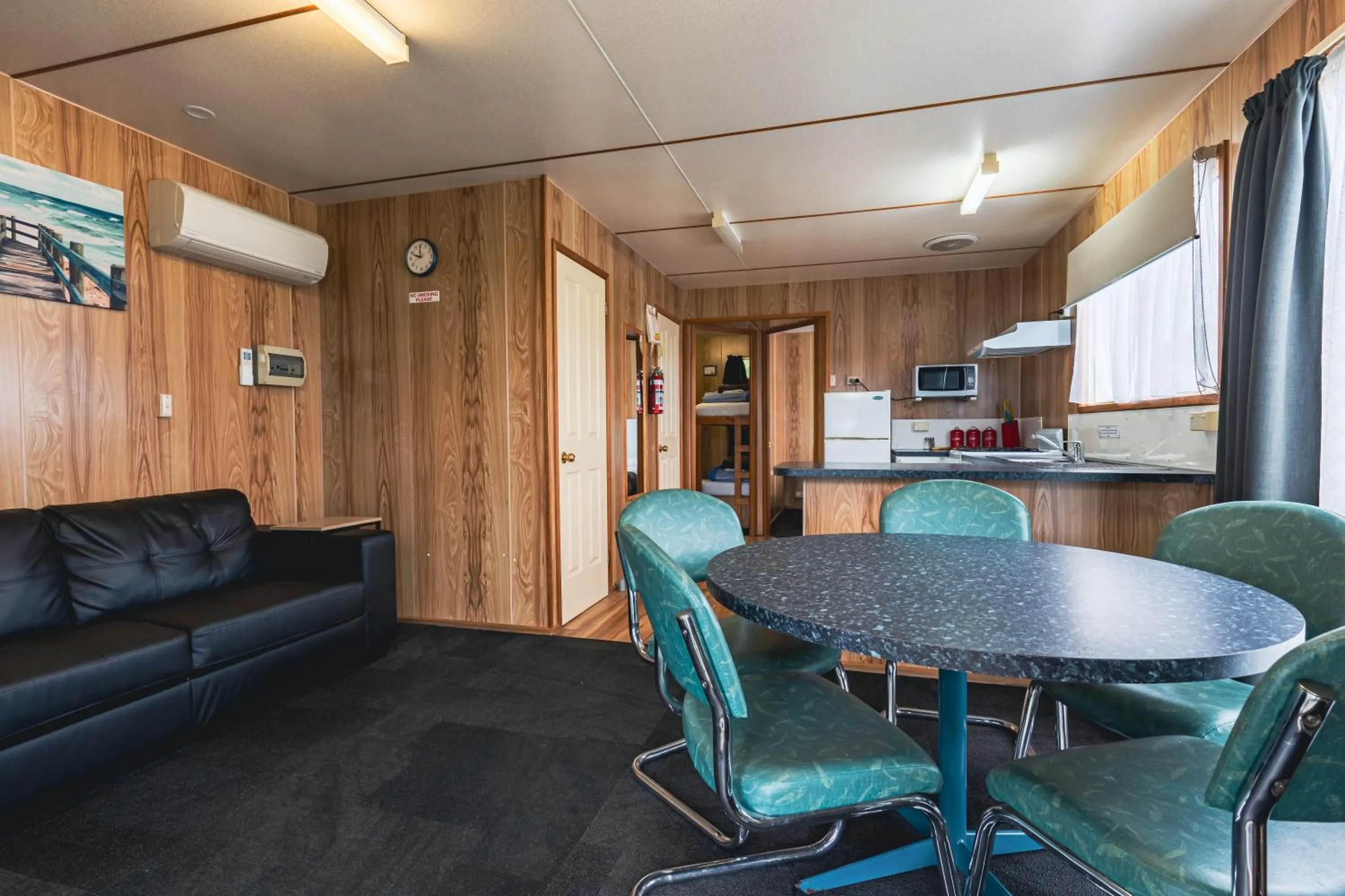 Dining area in BIG4 Tassie Getaway Park Ulverstone