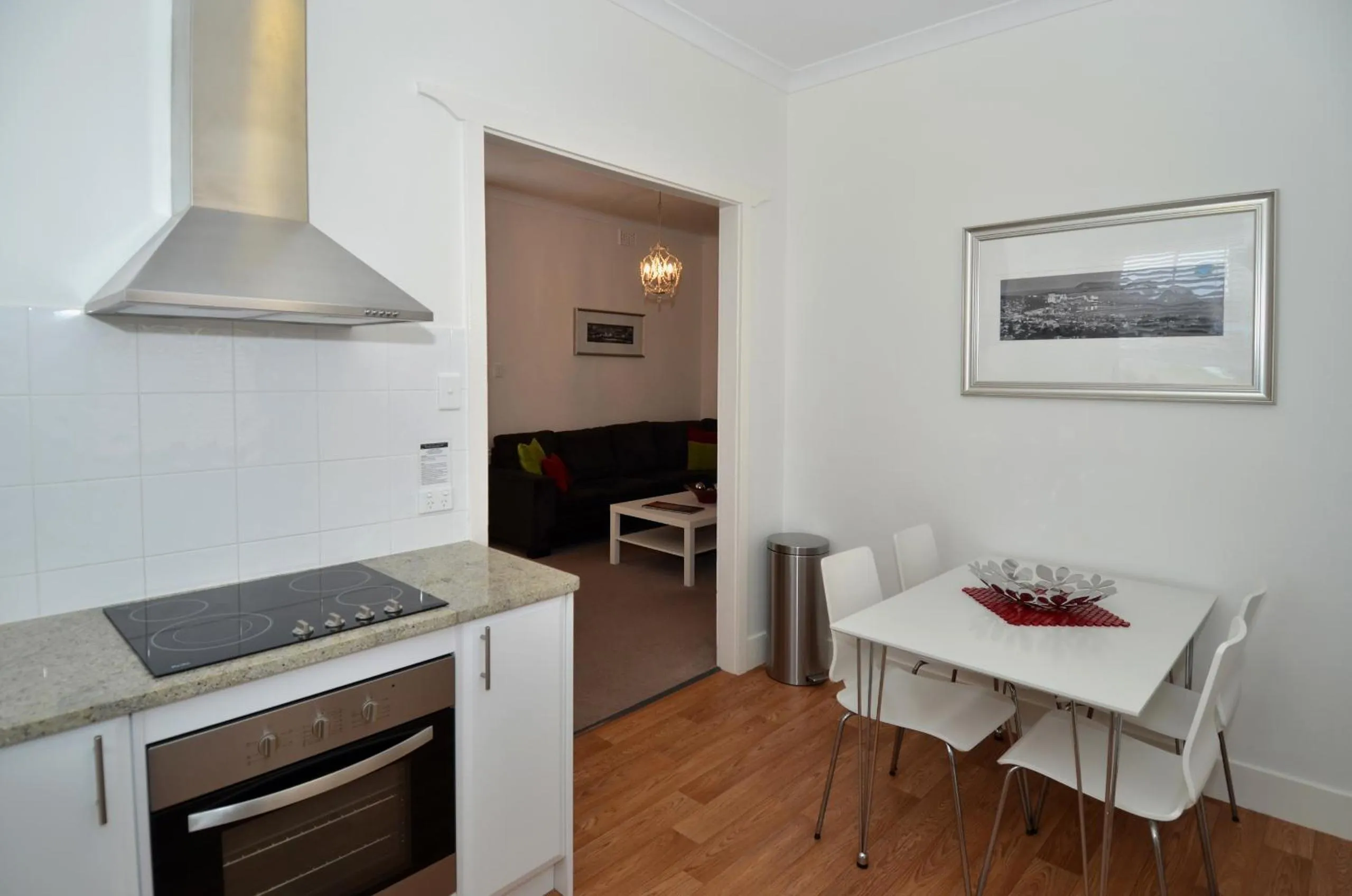 Kitchen or kitchenette in Albany Central Apartments