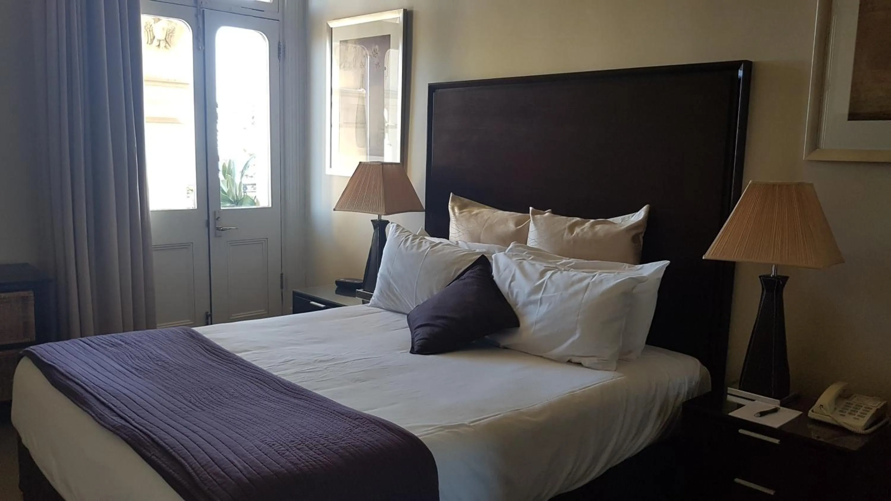 Bed in Largs Pier Hotel