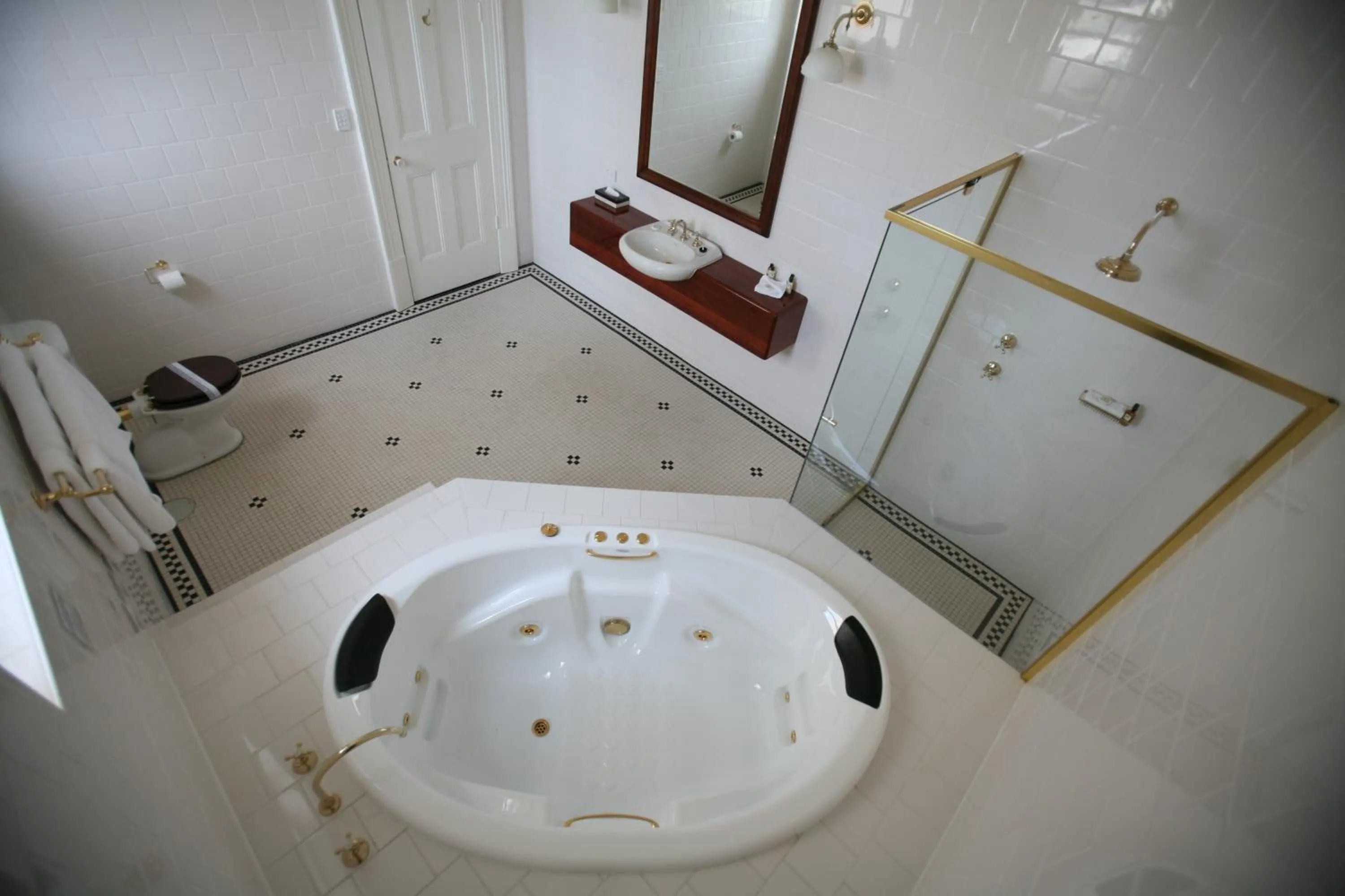 Bathroom in Largs Pier Hotel