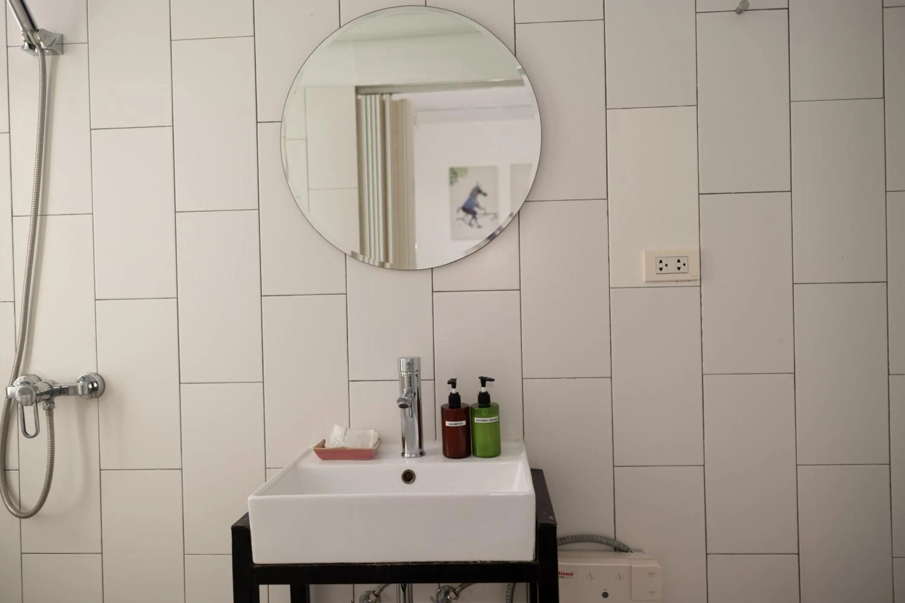 Bathroom in Oon Poshtel x Cafe